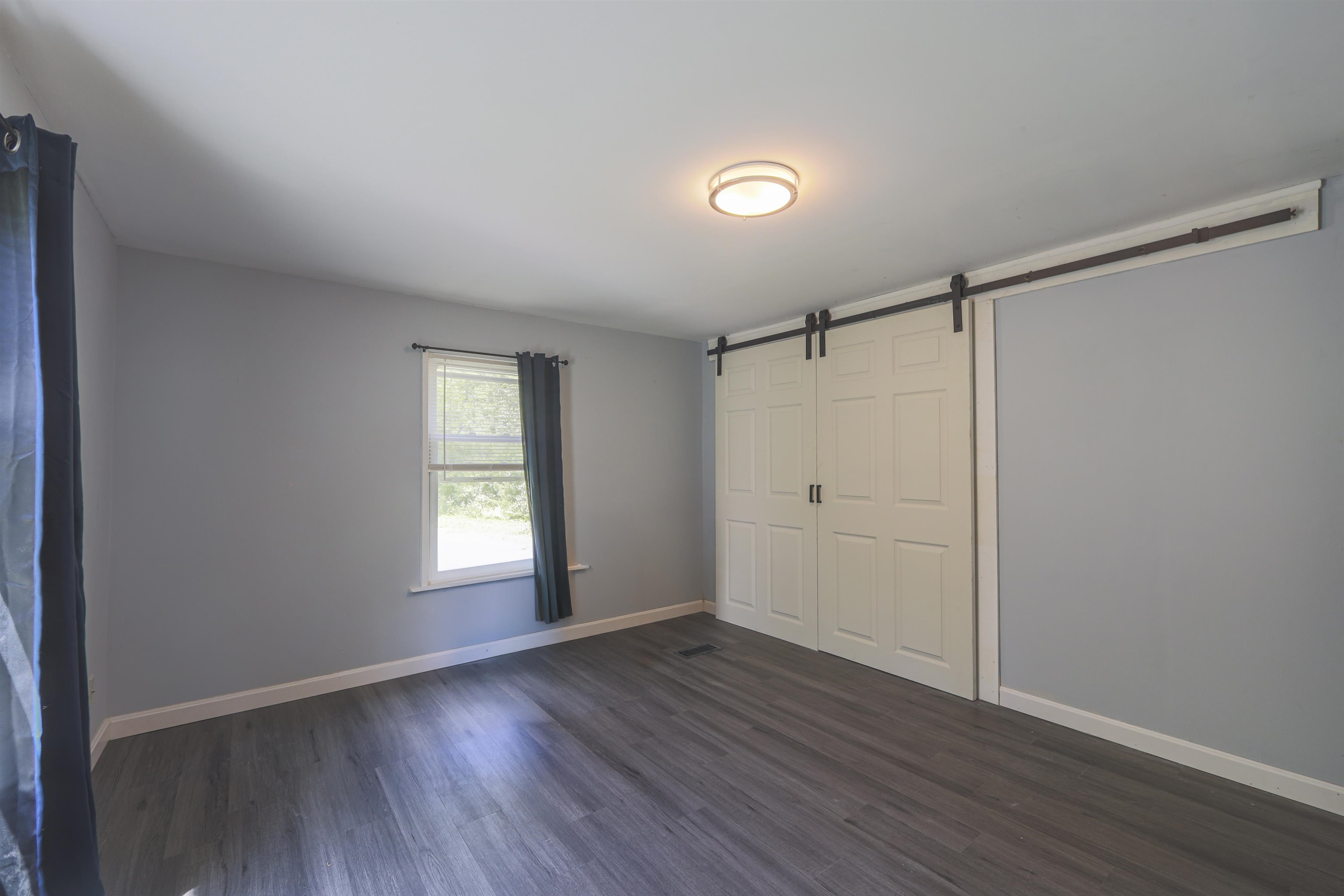 8 Mark Drive Property Photo 24