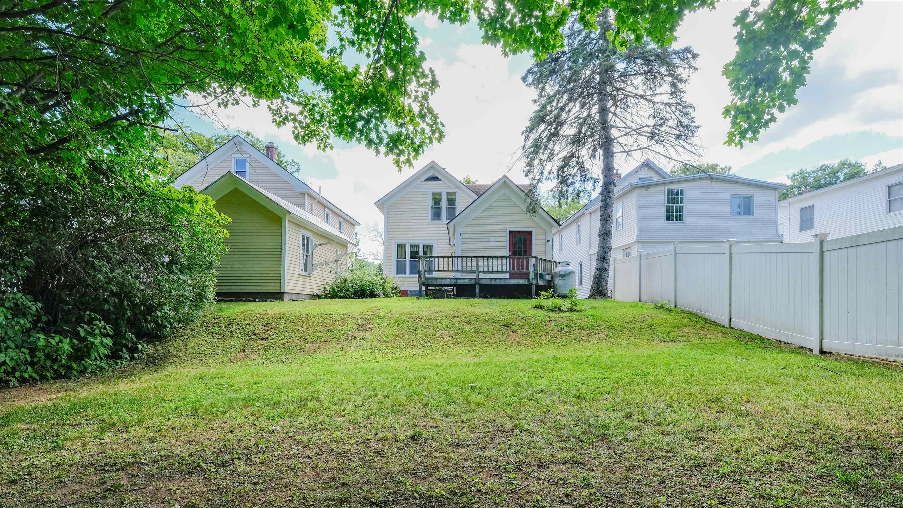 16 Smith Street Property Photo 4