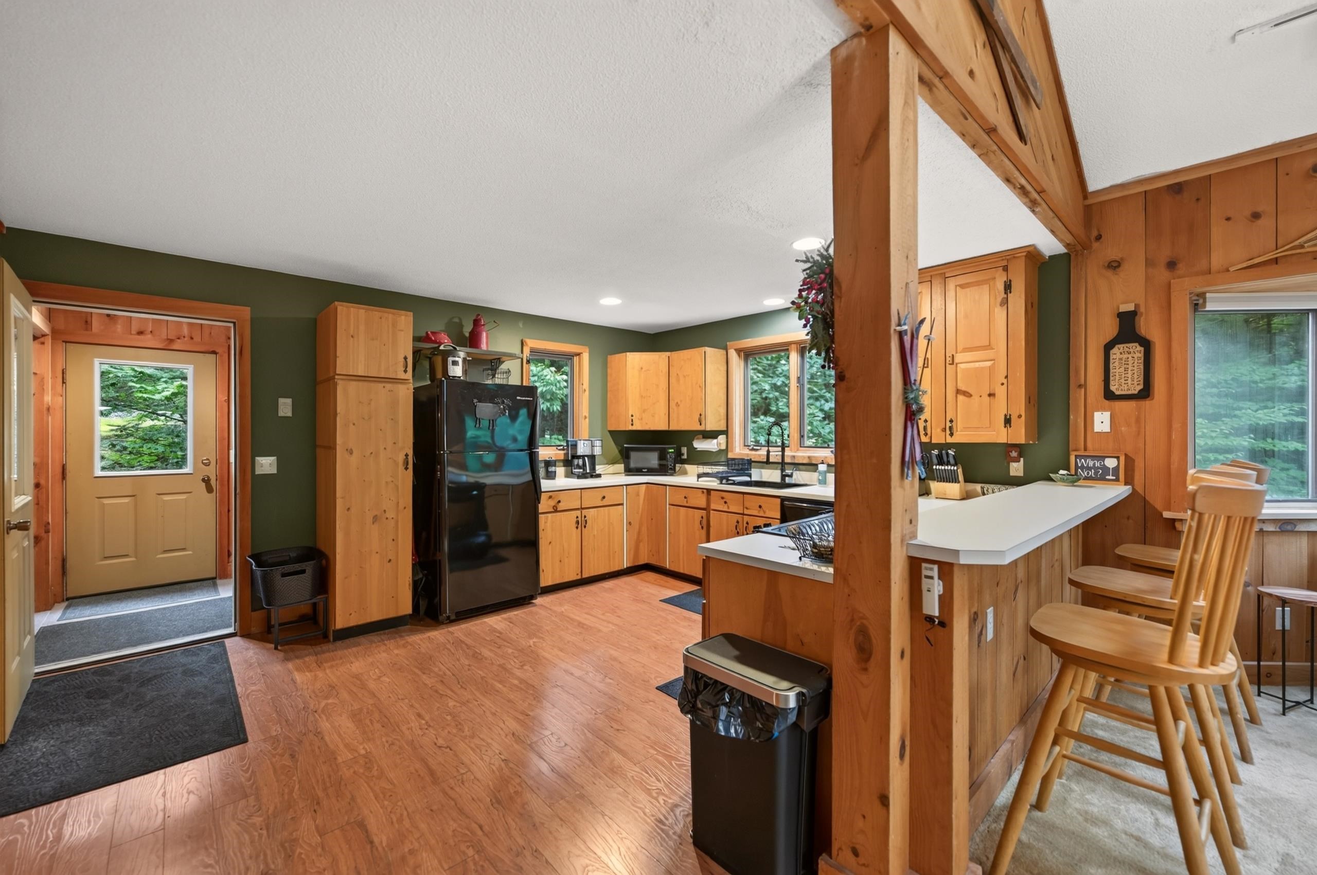 77 Villager Loop Property Photo 6