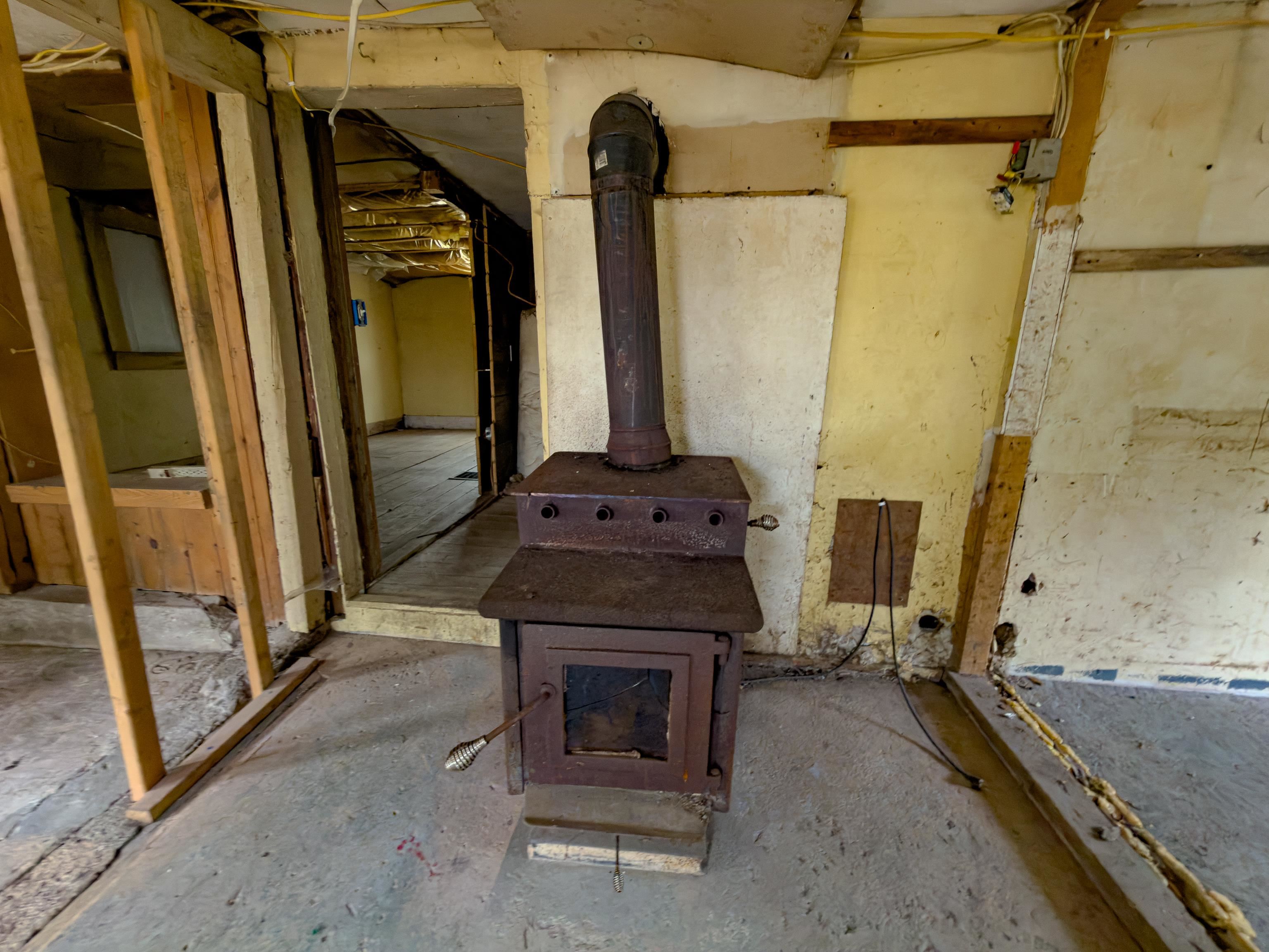 490 Long Hill Road Property Photo 10