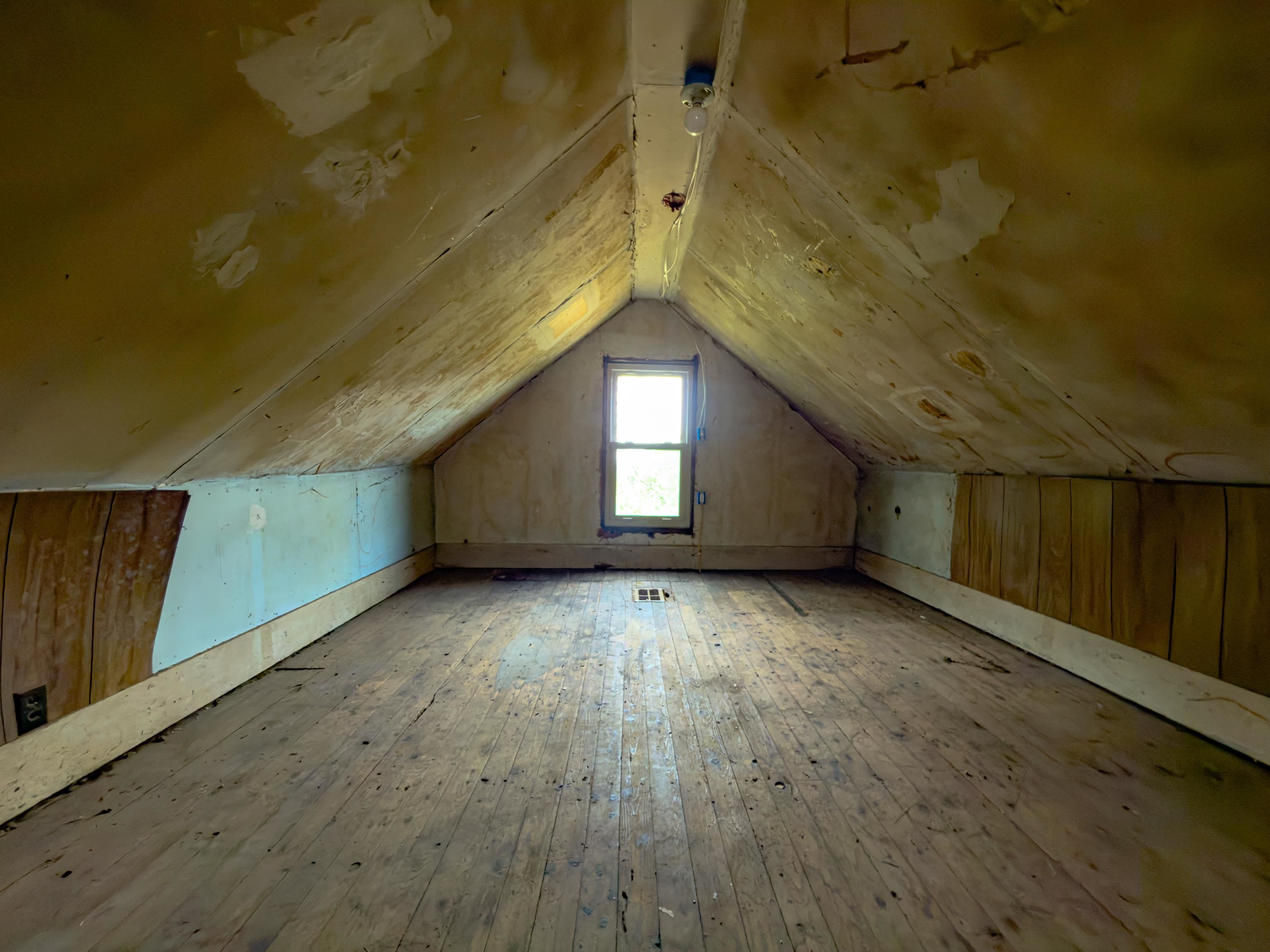 490 Long Hill Road Property Photo 18