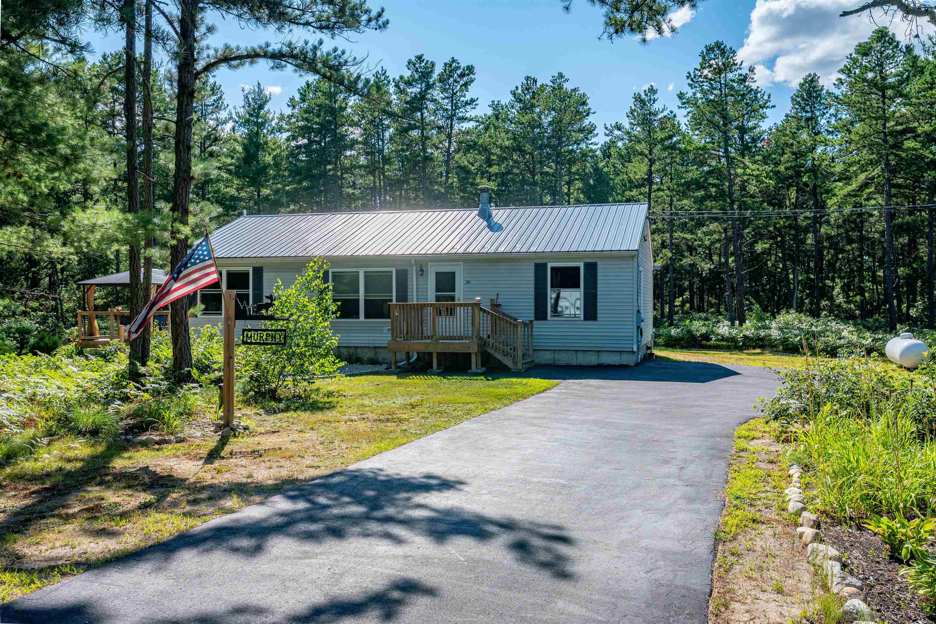 36 Walnut Loop Property Photo 1
