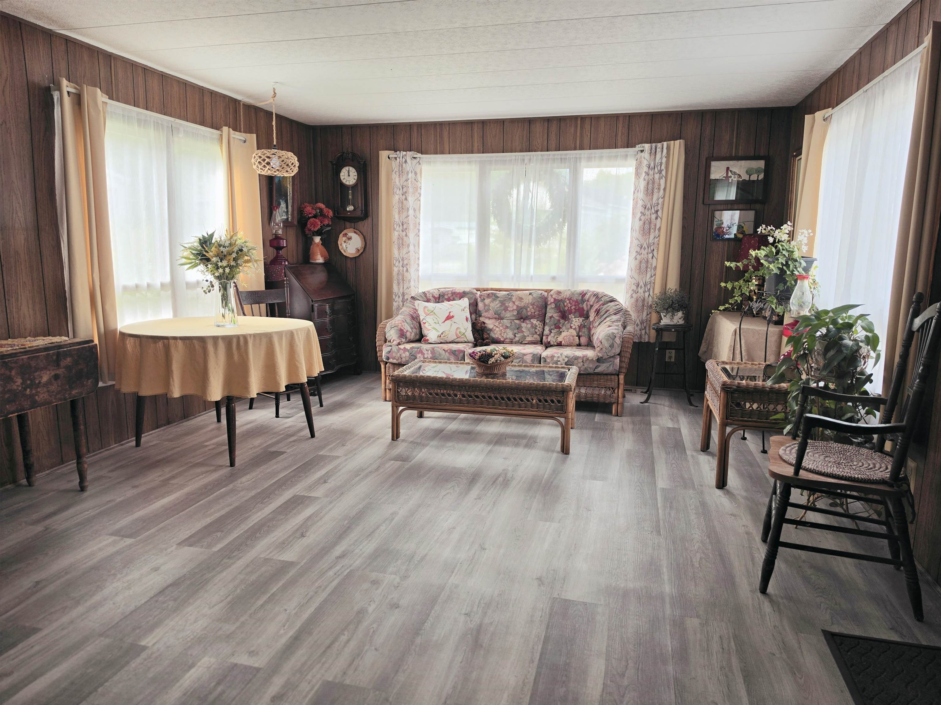 6 Rustic Lane Property Photo 8