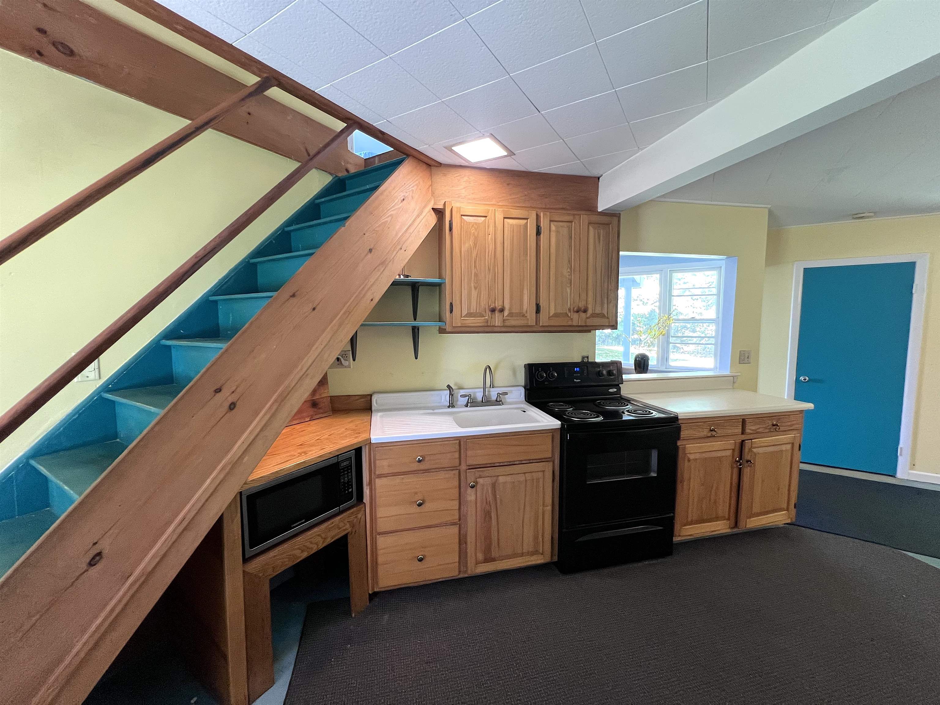 1690 West Hill Road Property Photo 9