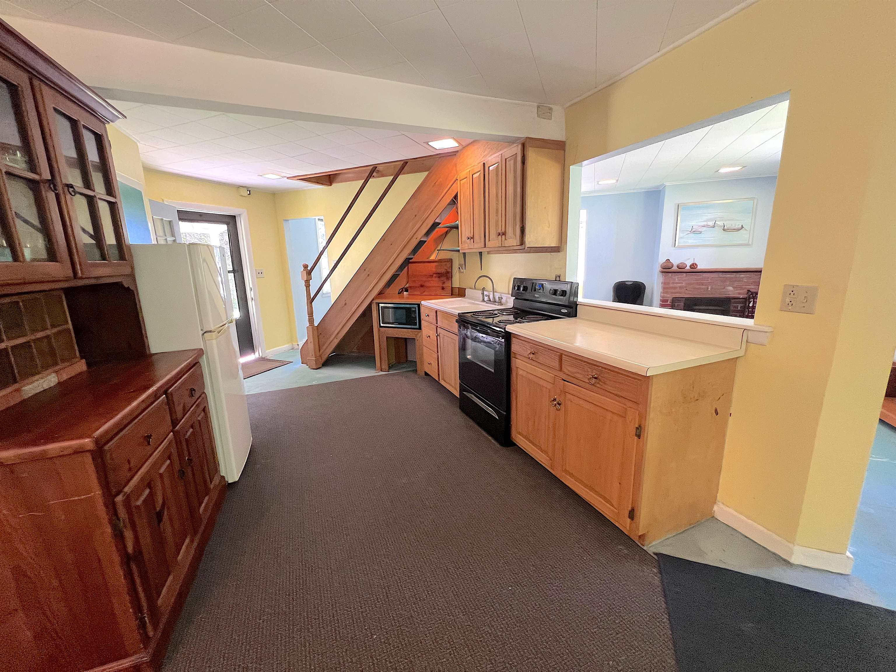 1690 West Hill Road Property Photo 10