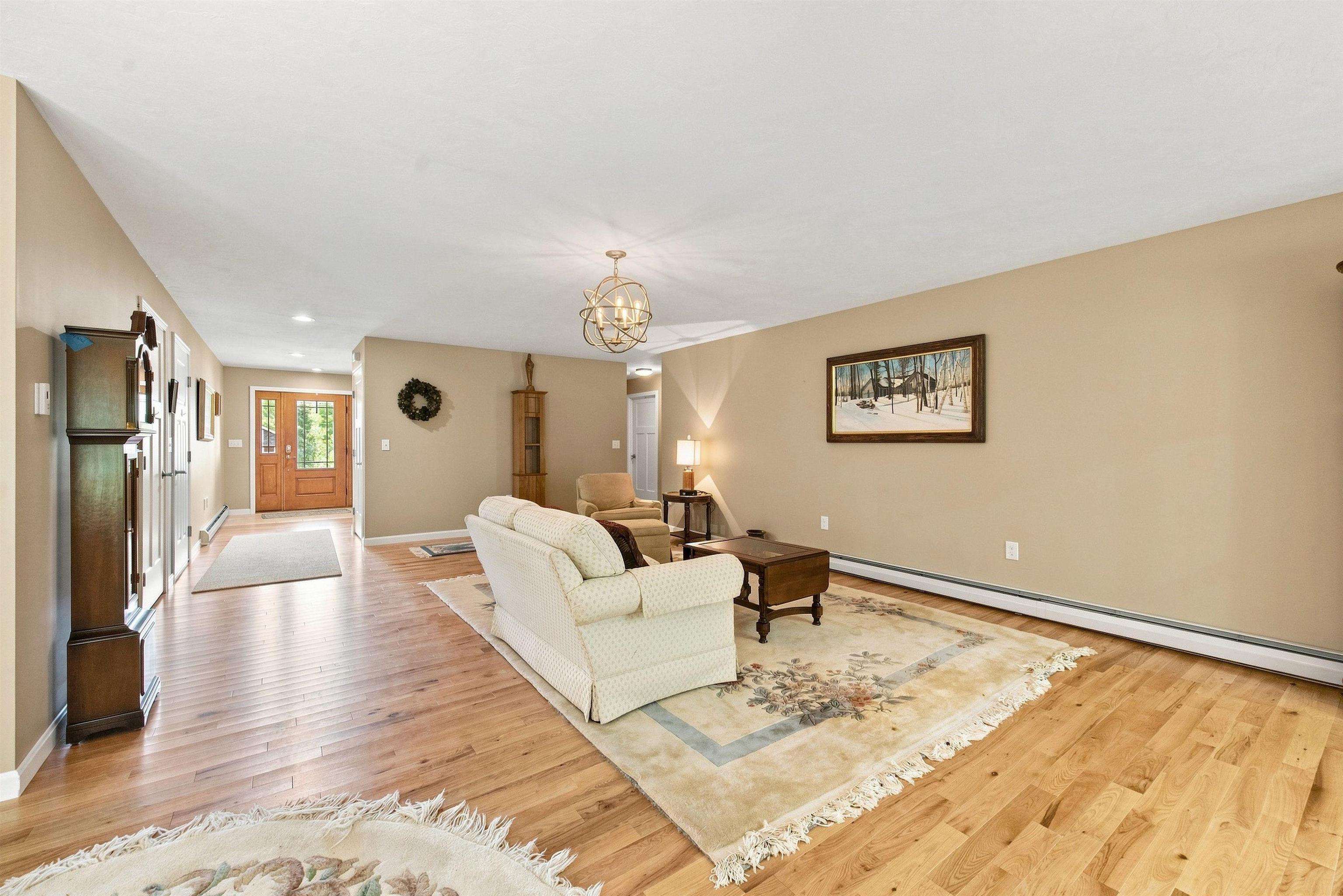 77 Linny Lane Property Photo 15