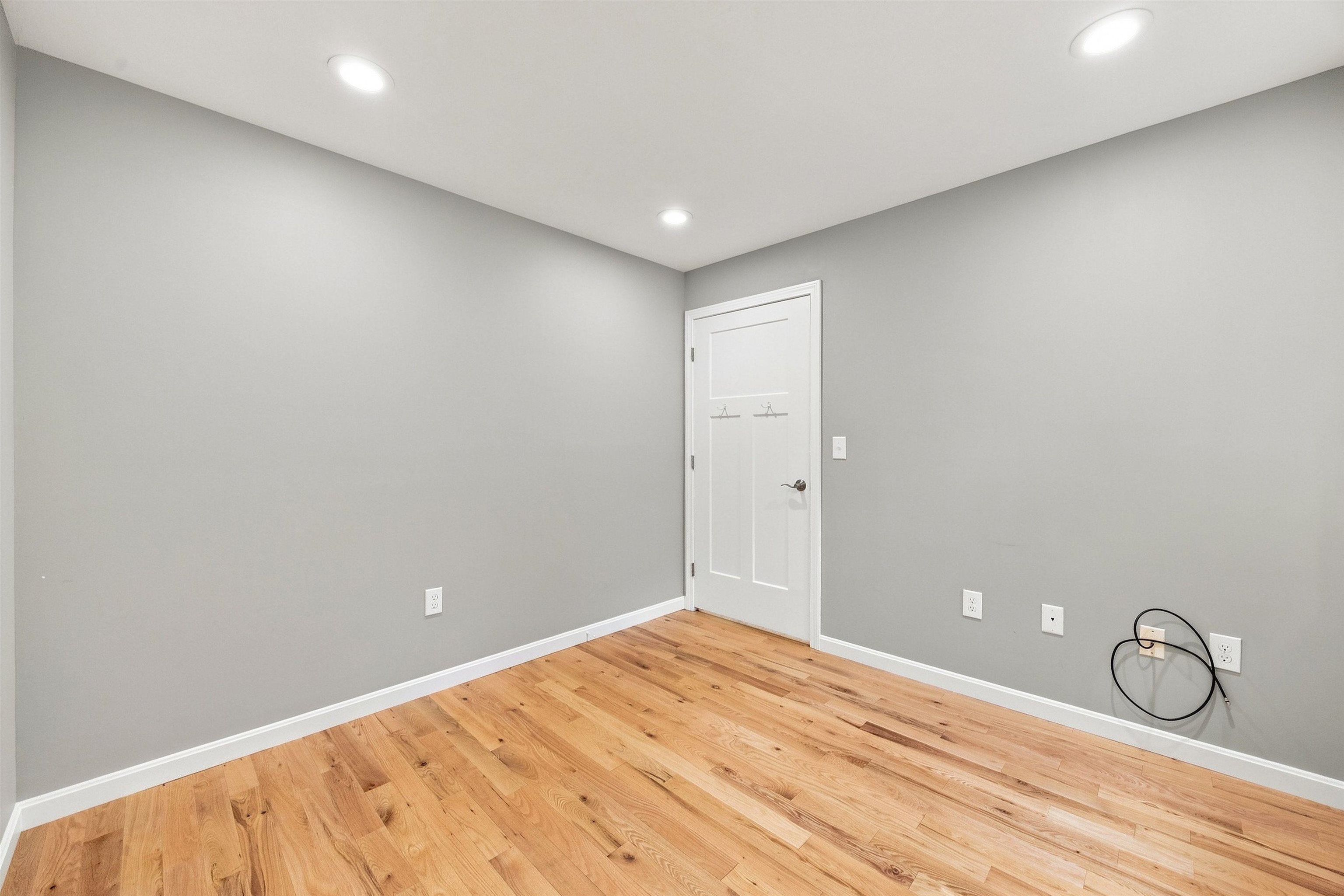 77 Linny Lane Property Photo 37