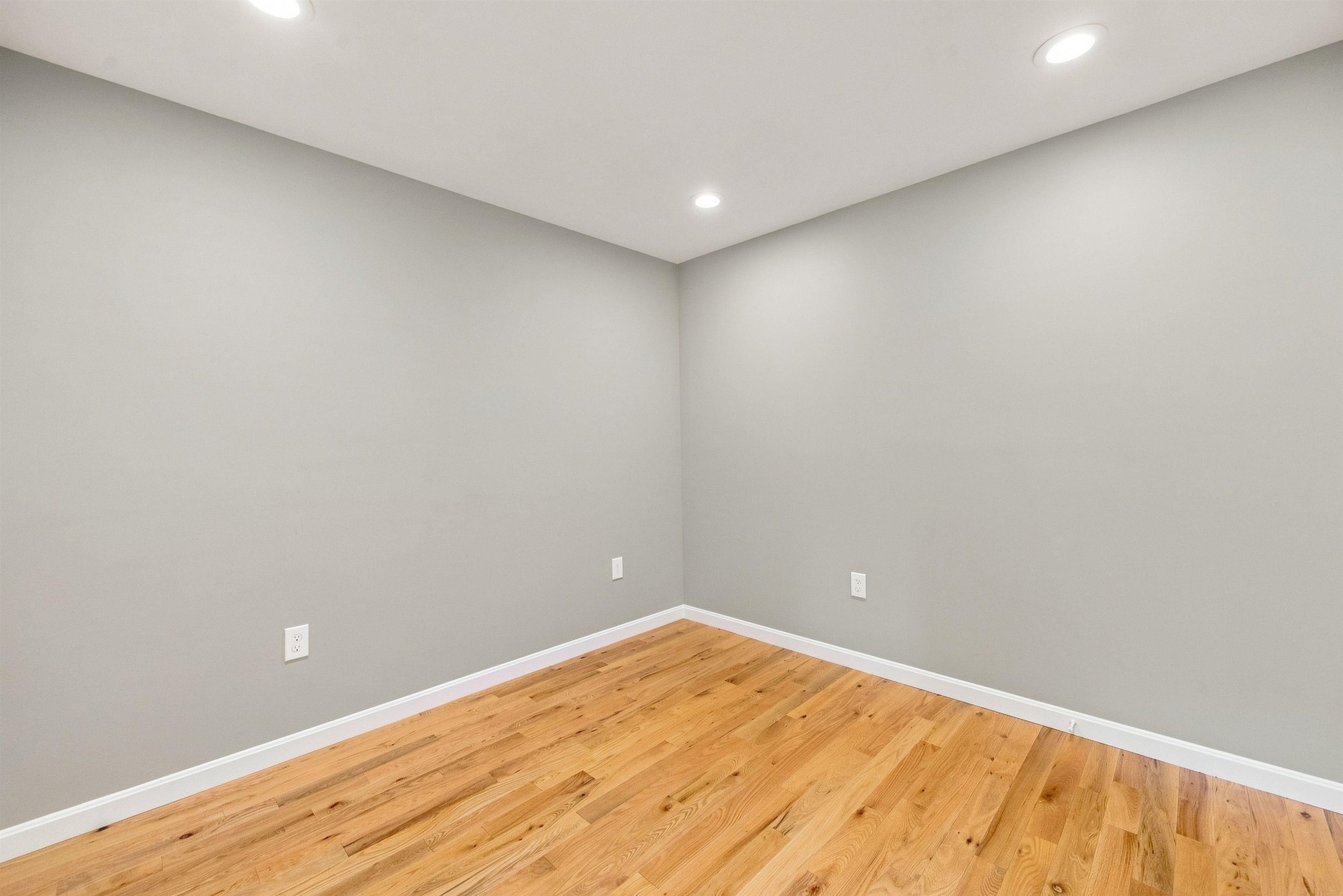 77 Linny Lane Property Photo 38