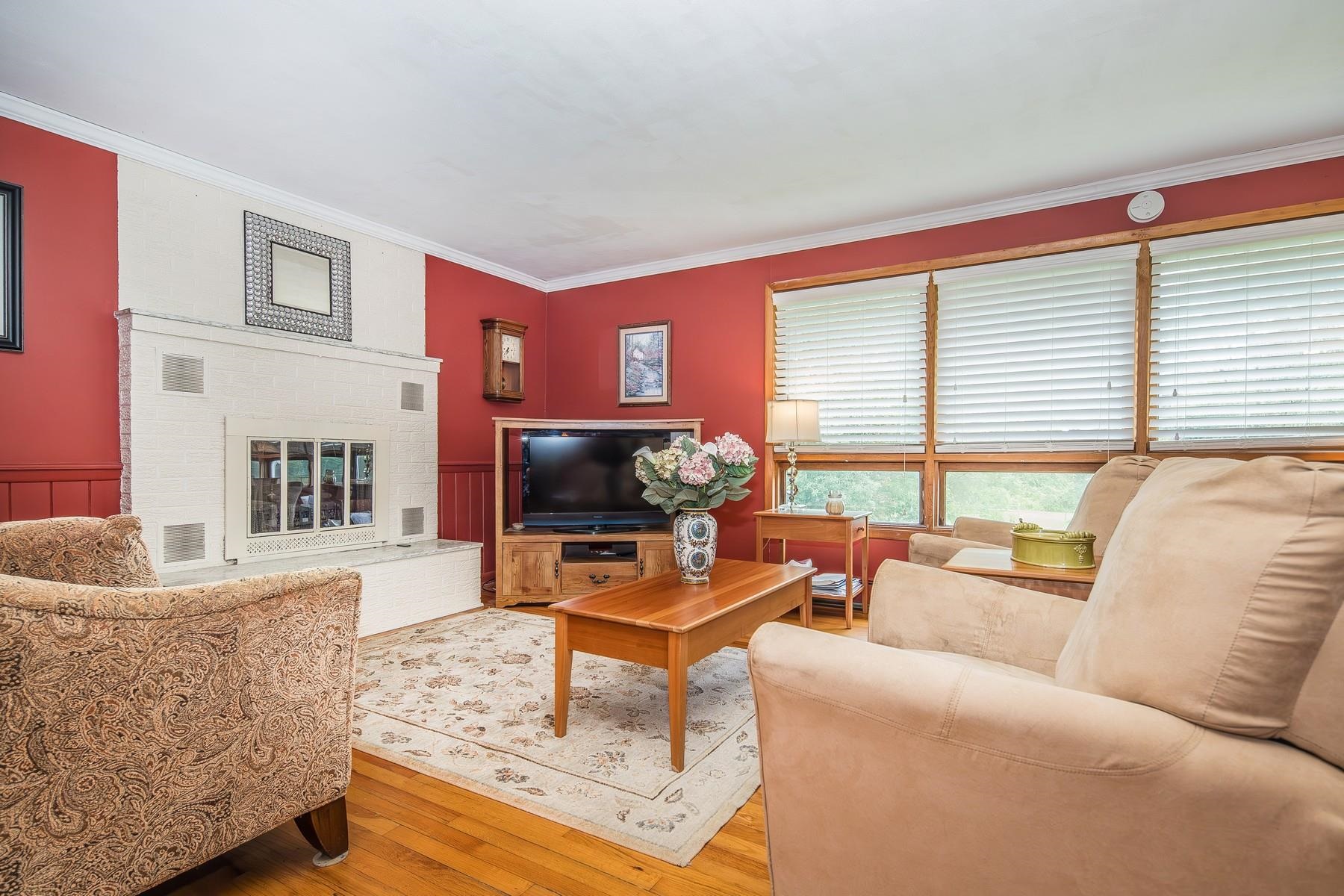 18 Piedmont Drive Property Photo 6