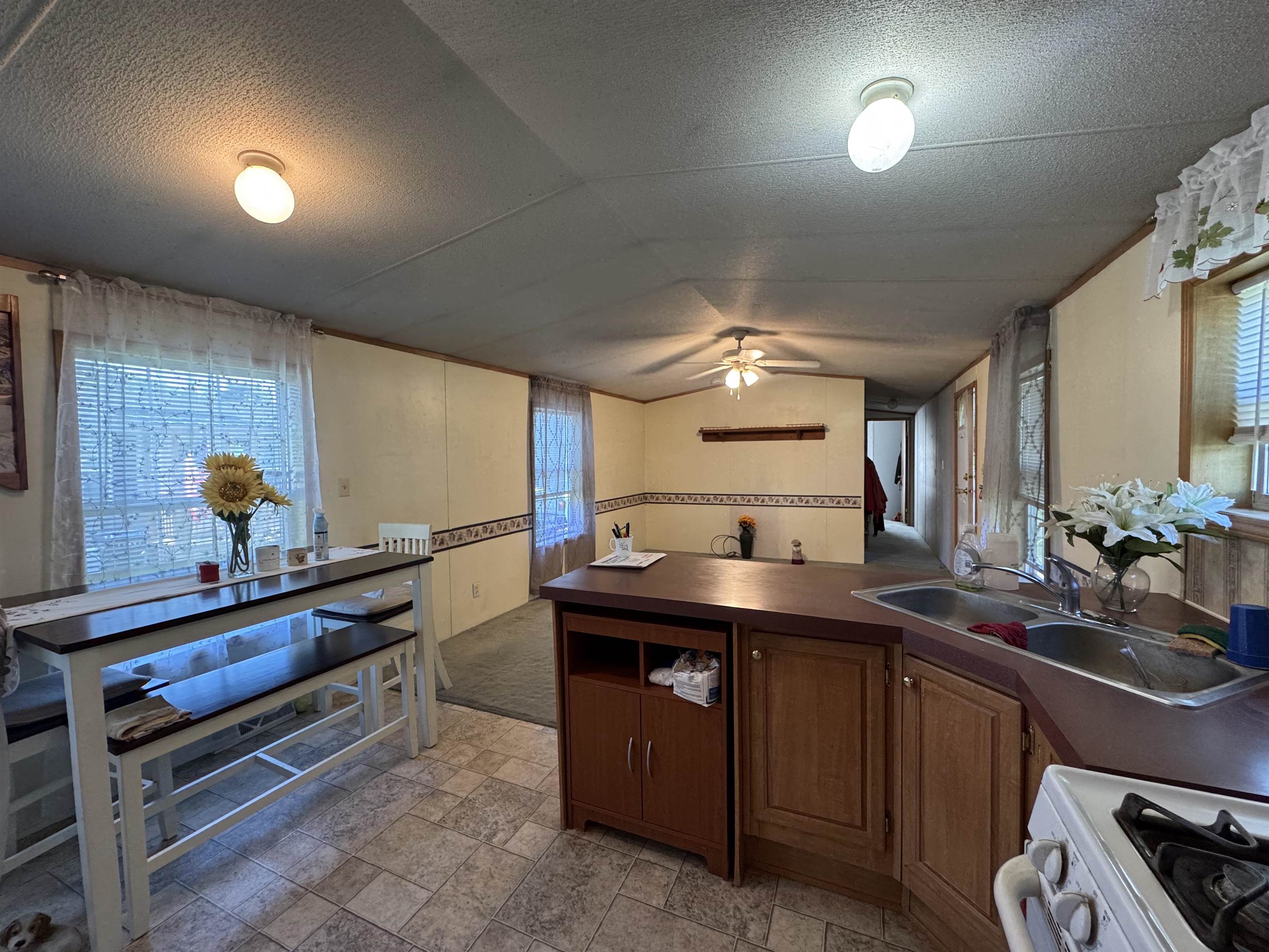 81 Cramton Road Property Photo 6