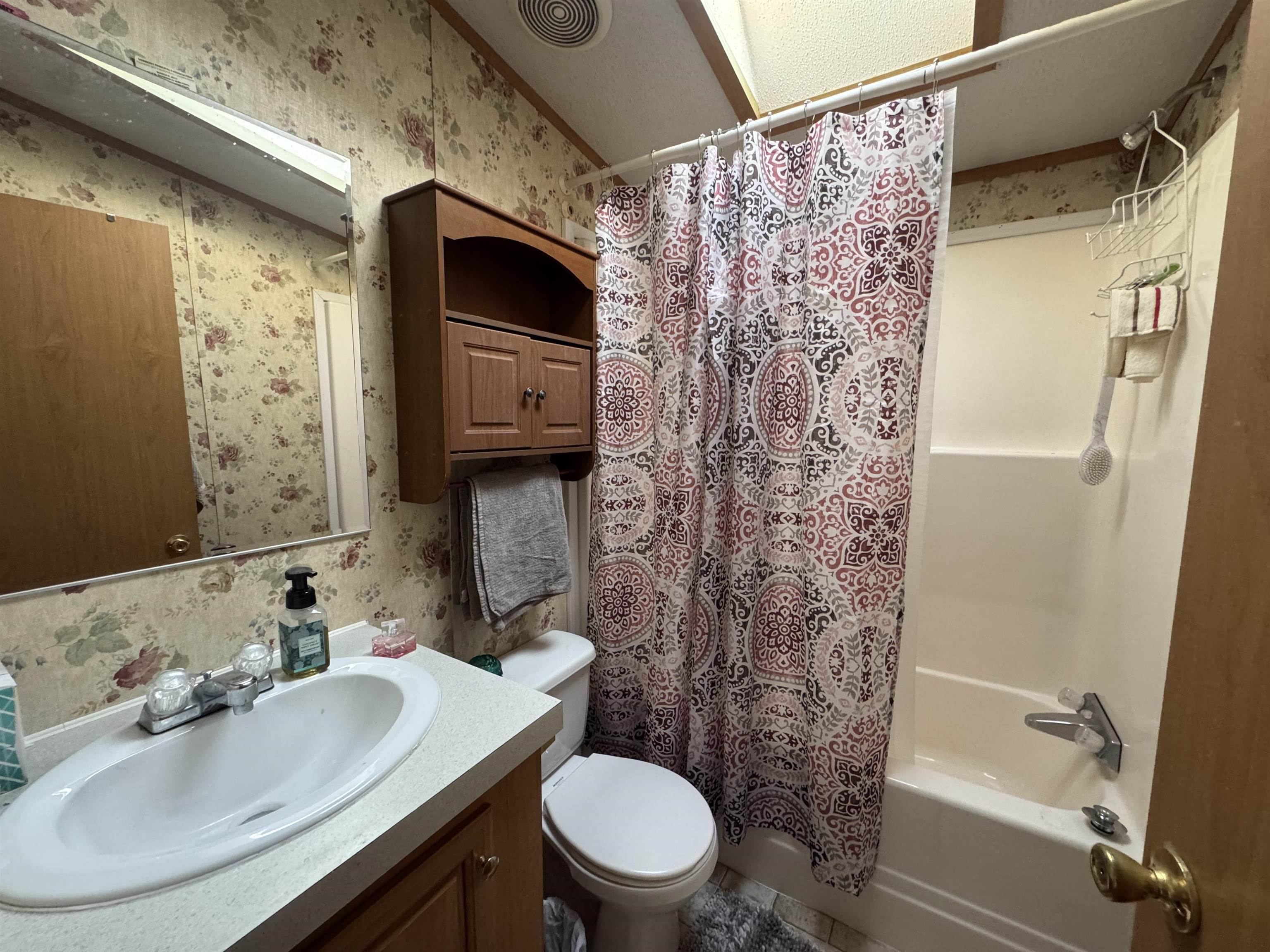 81 Cramton Road Property Photo 11