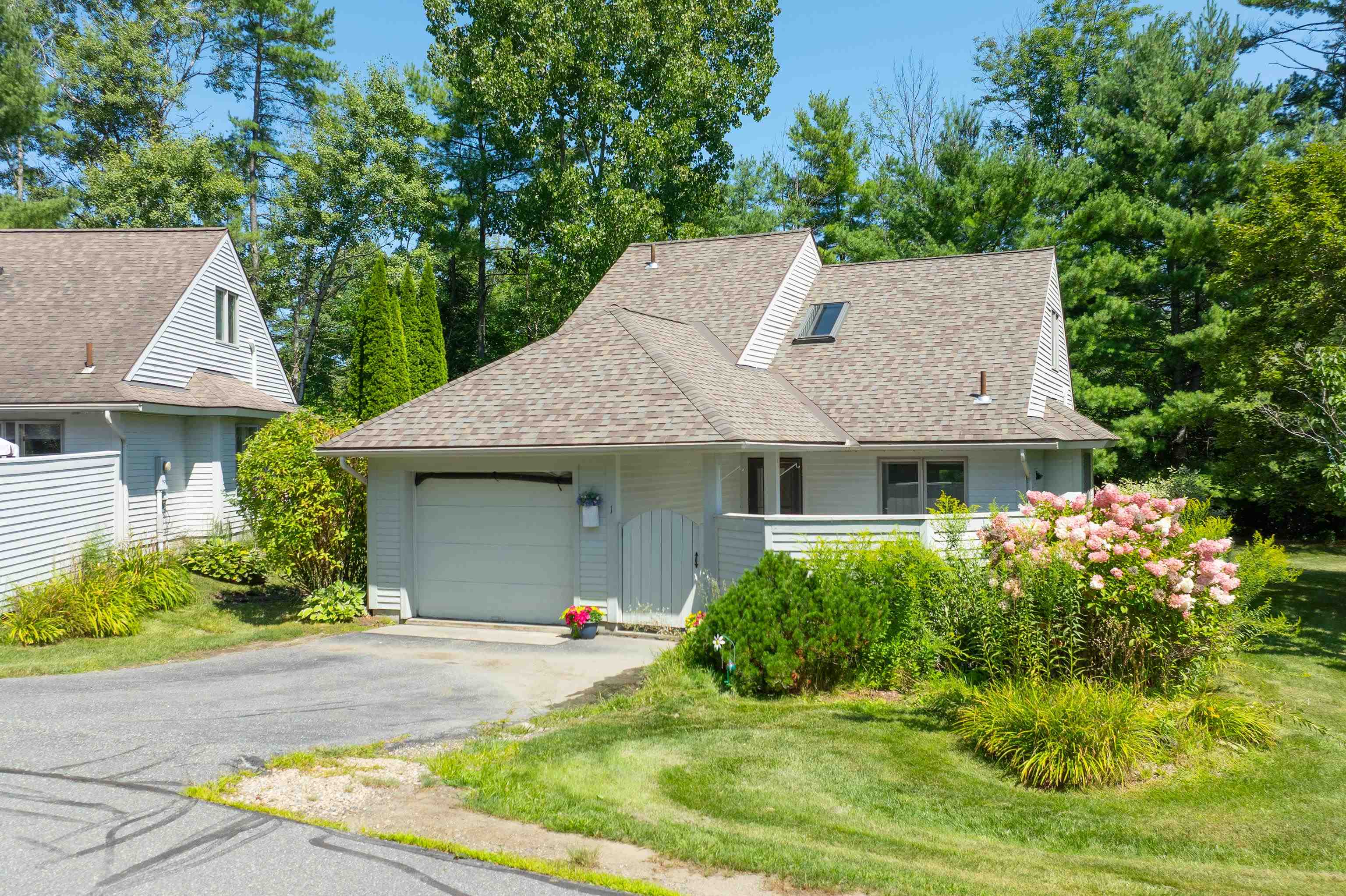 1 Cottage Court Property Photo 1