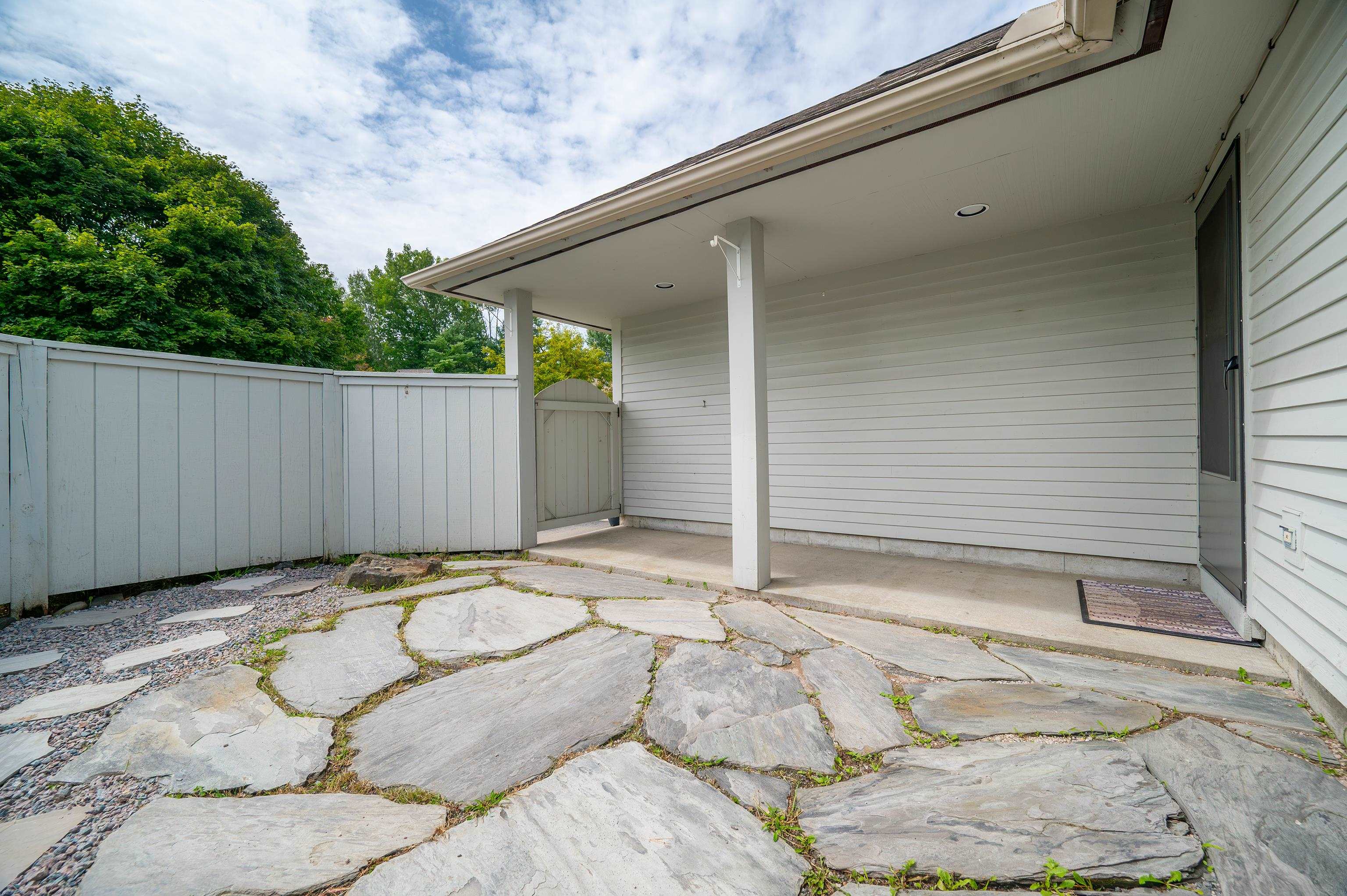 1 Cottage Court Property Photo 5