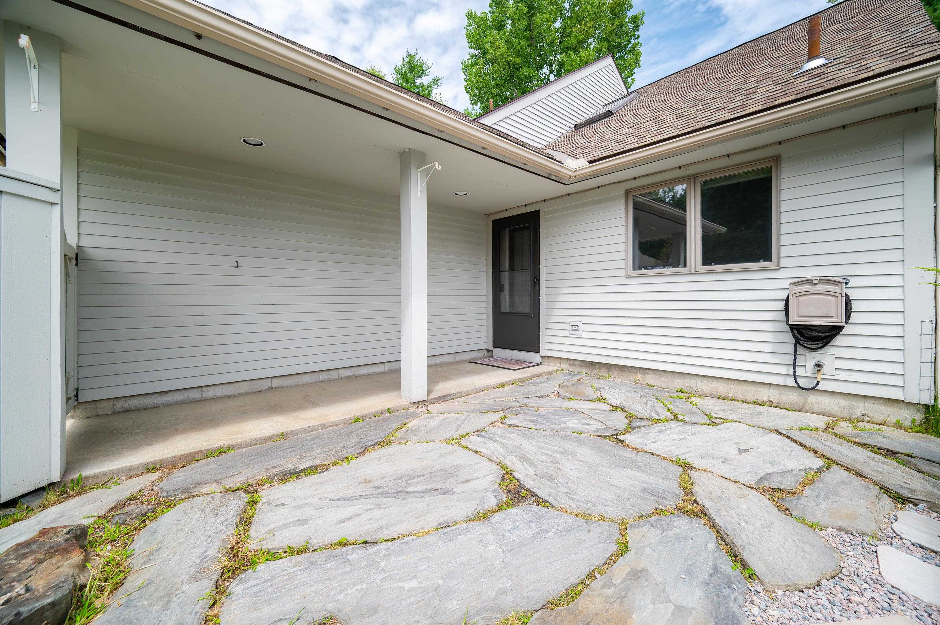 1 Cottage Court Property Photo 7