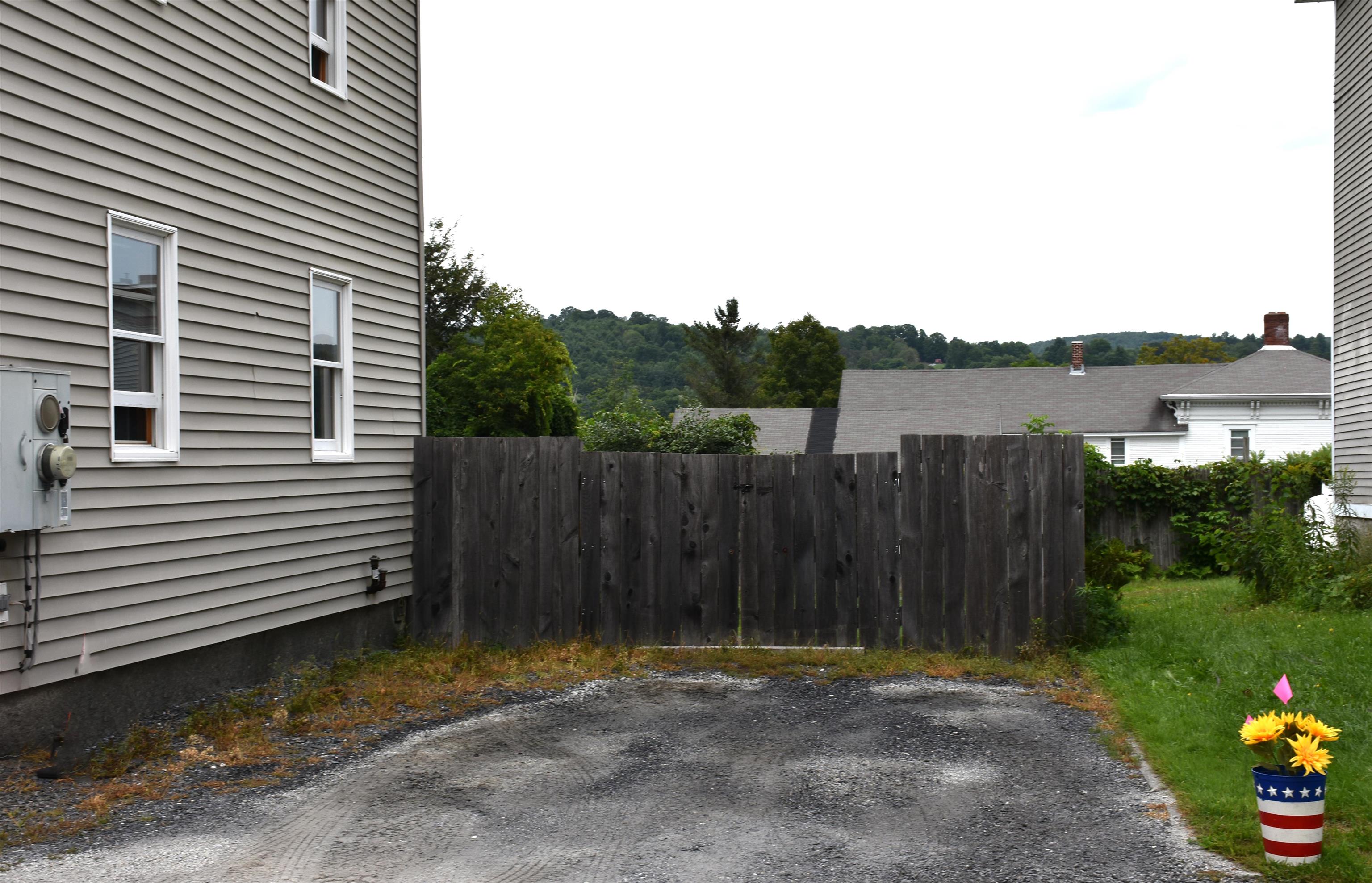 14 Clark Street Property Photo 31