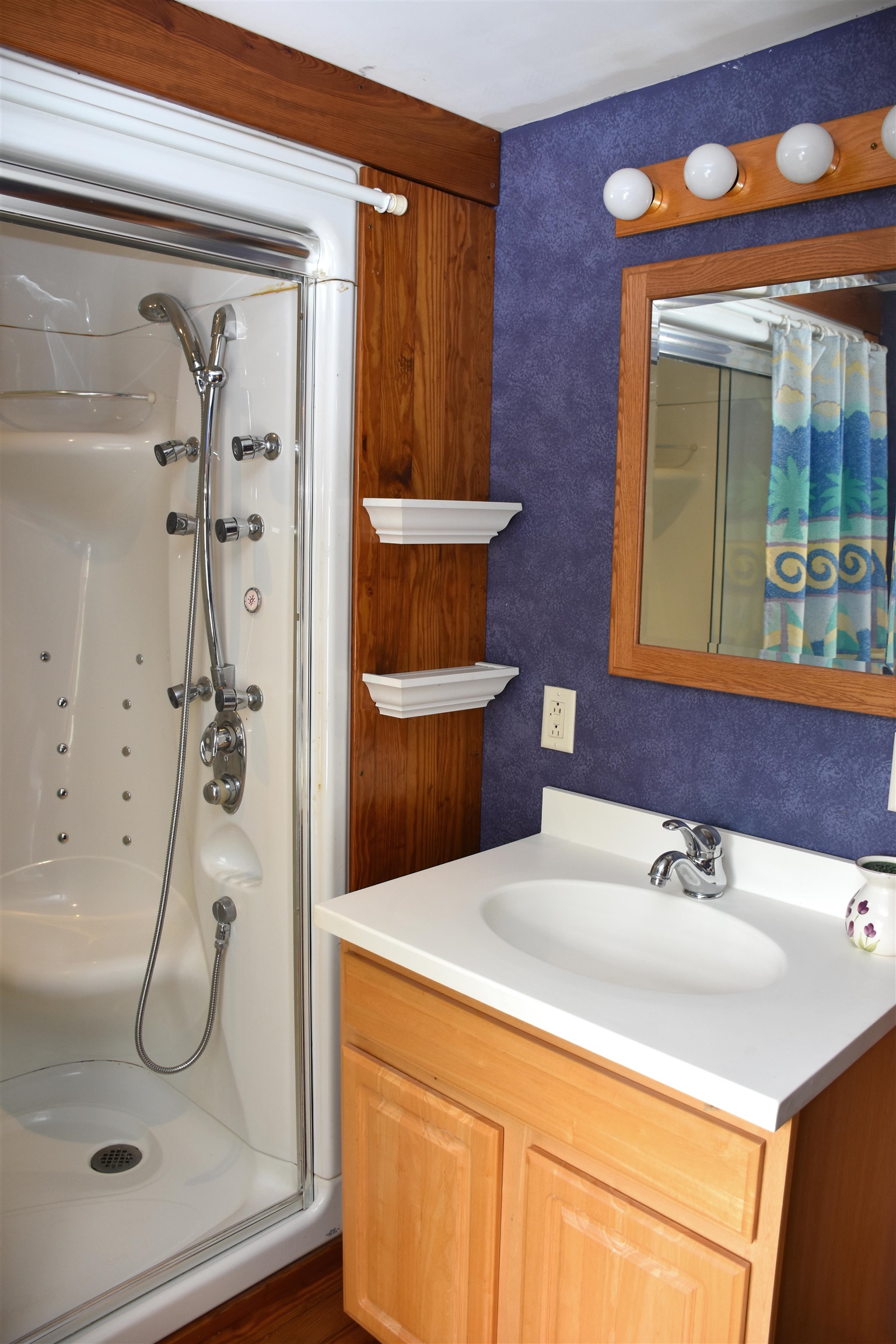 14 Clark Street Property Photo 44