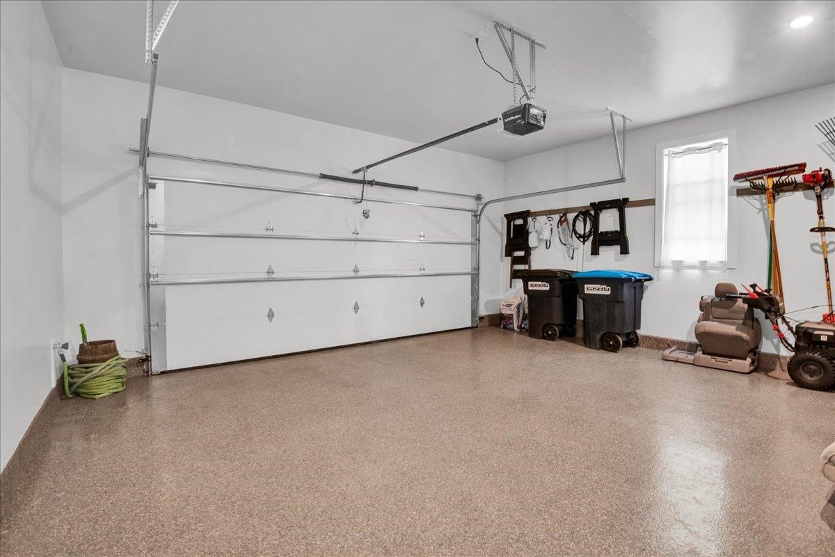 299 Commodore Drive Property Photo 36