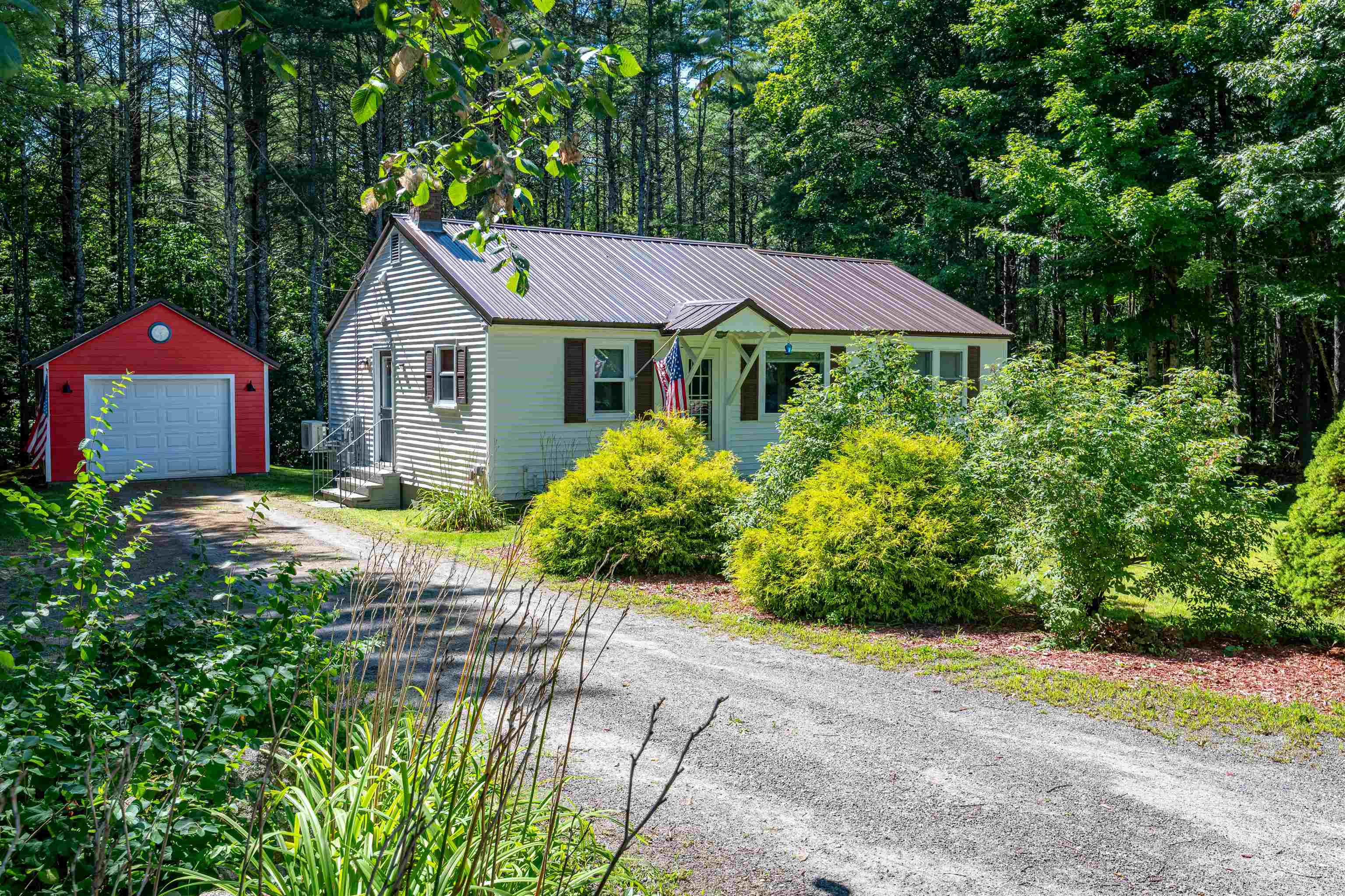 198 Hancock Pond Road Property Photo 1