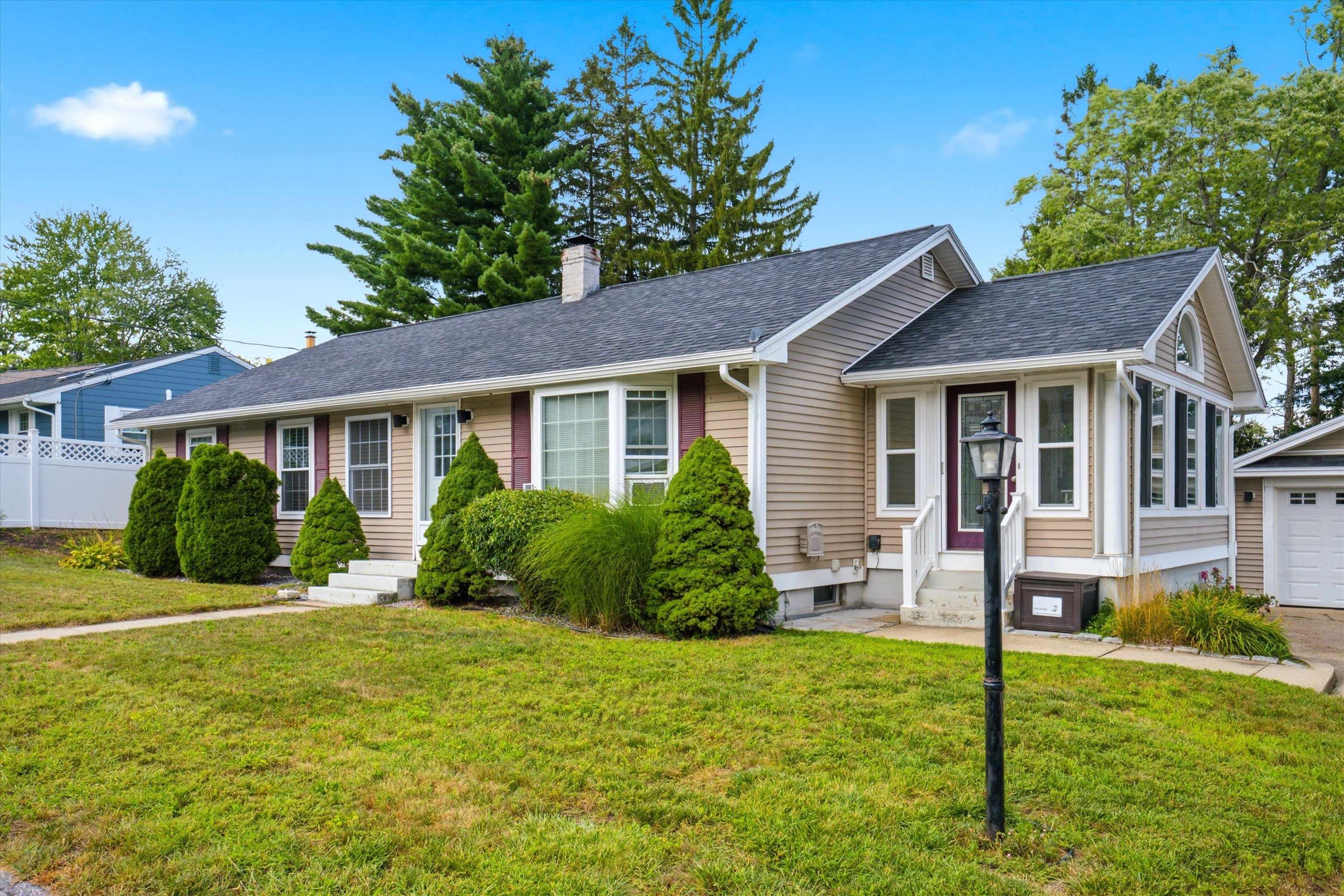 12 Pine Hill Avenue Property Photo 1