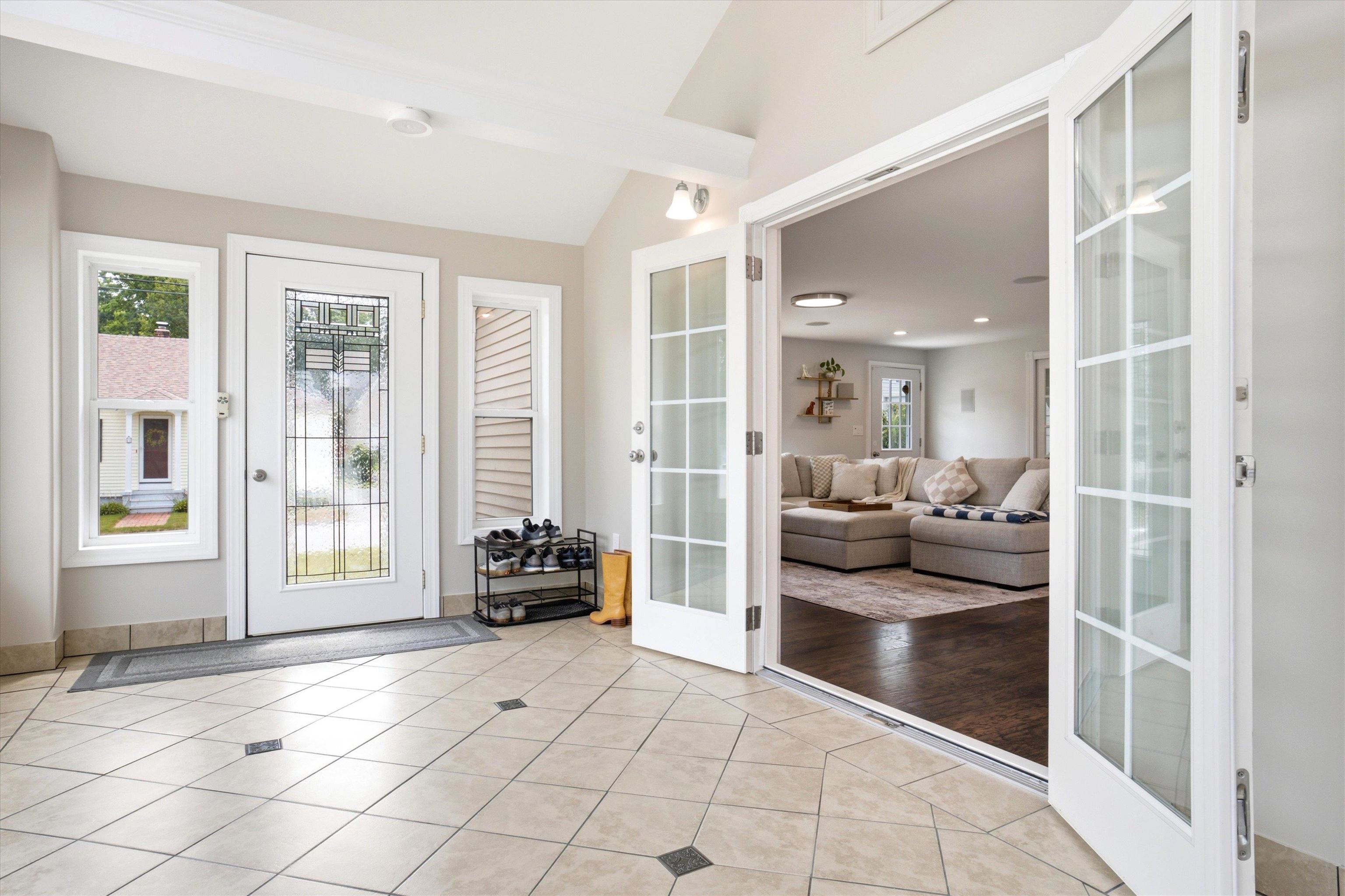 12 Pine Hill Avenue Property Photo 4