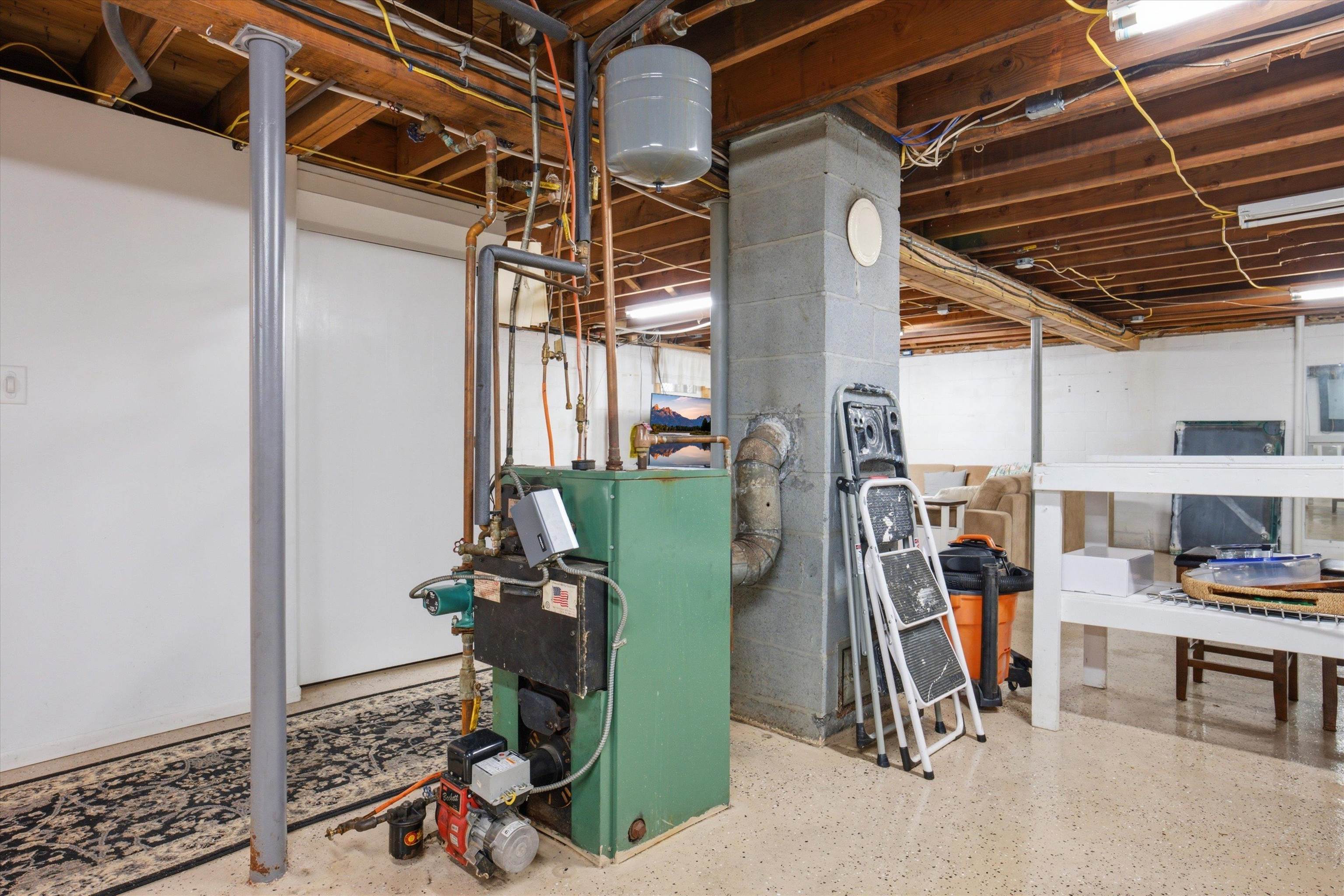 12 Pine Hill Avenue Property Photo 28