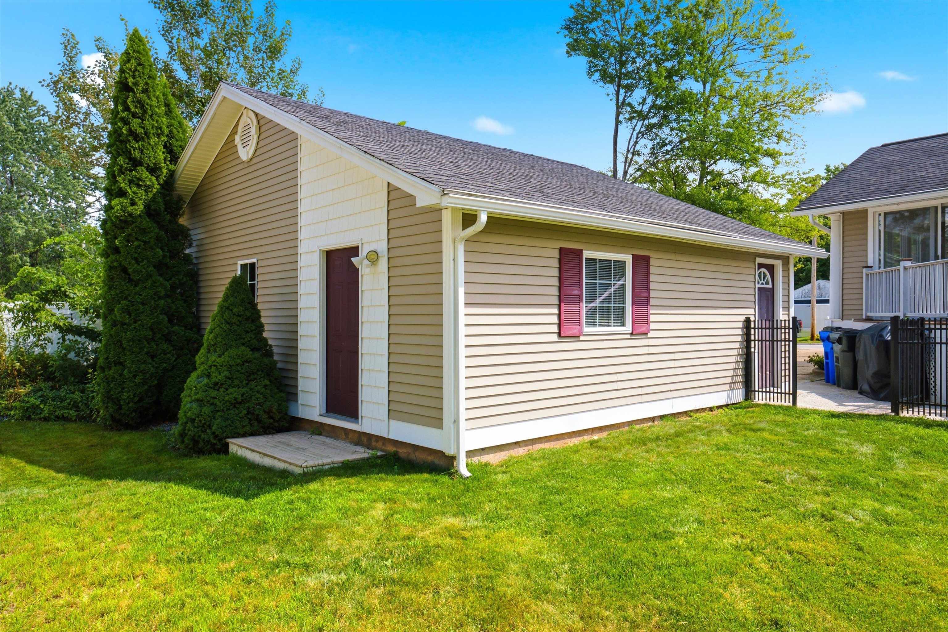 12 Pine Hill Avenue Property Photo 35