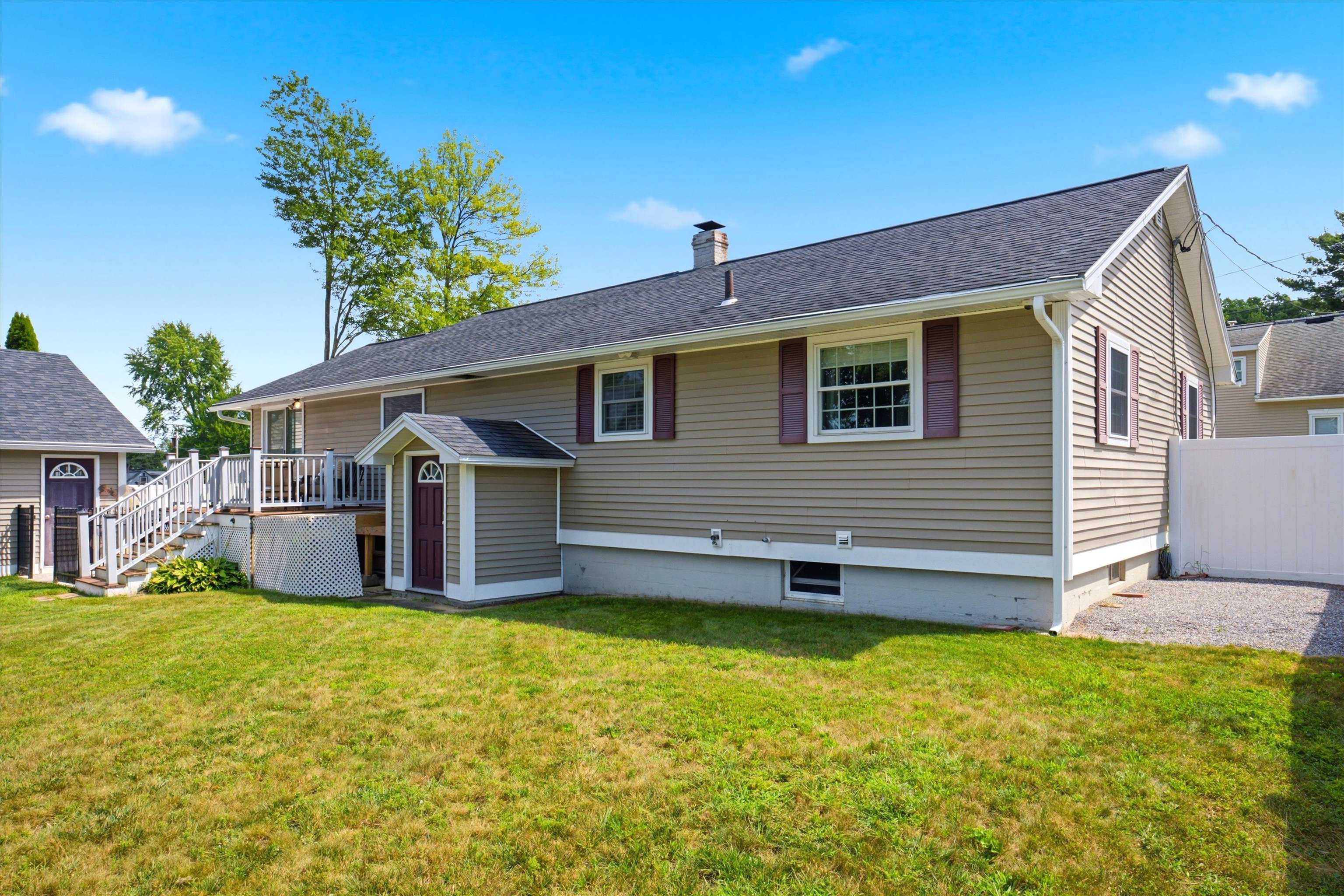12 Pine Hill Avenue Property Photo 44