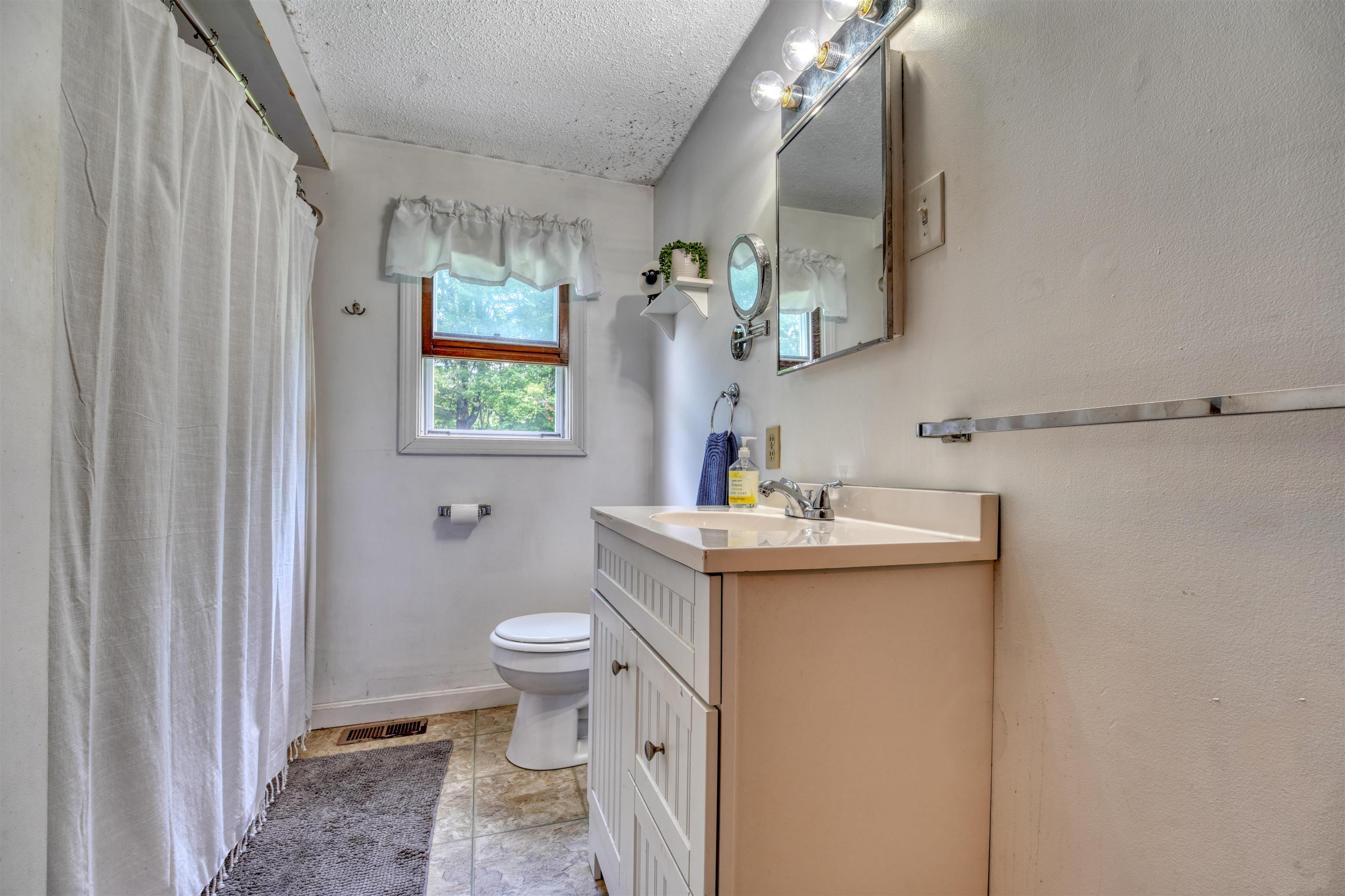 7 Applecrest Lane Property Photo 23