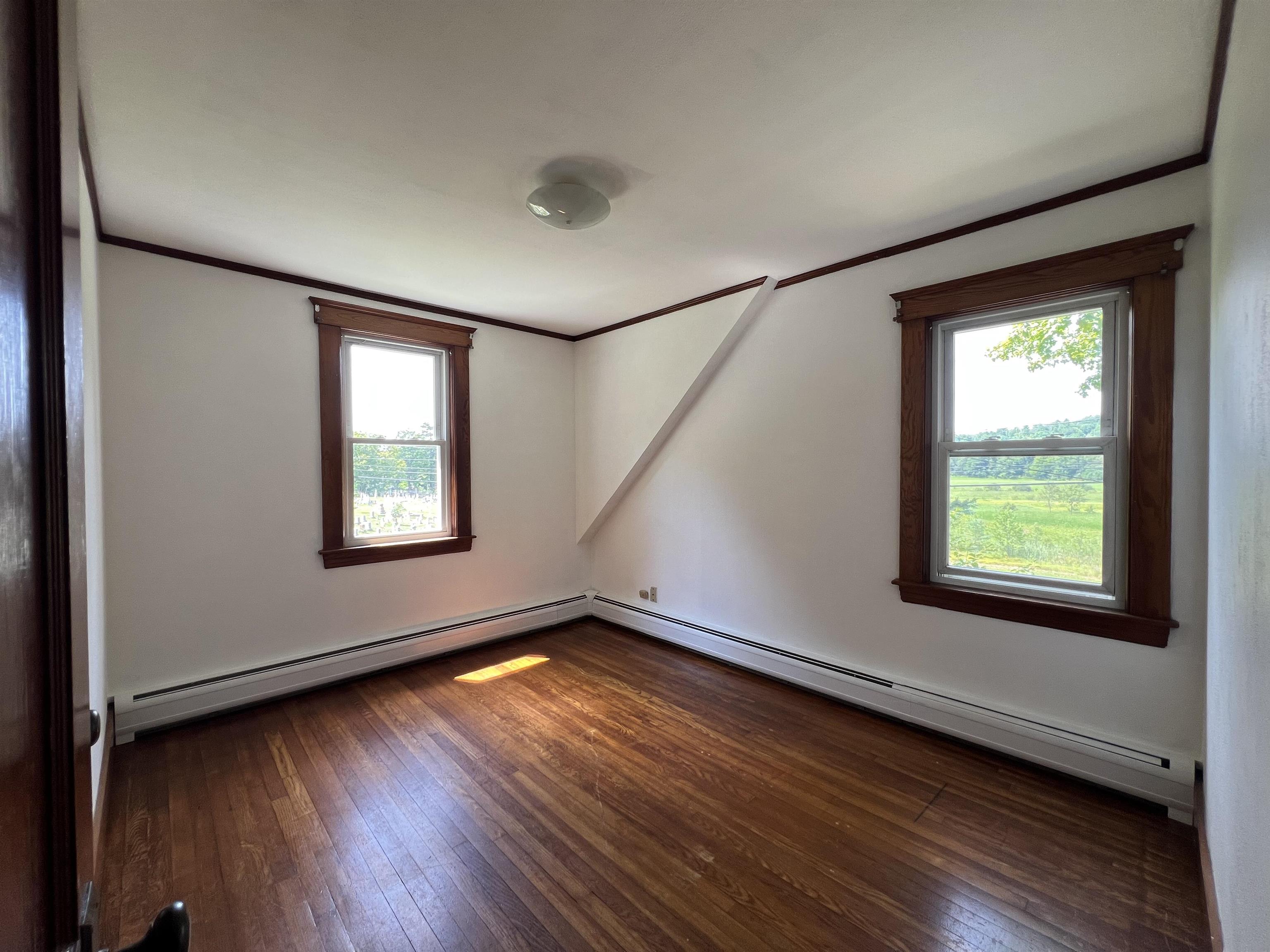 10 Pleasant Street Property Photo 23