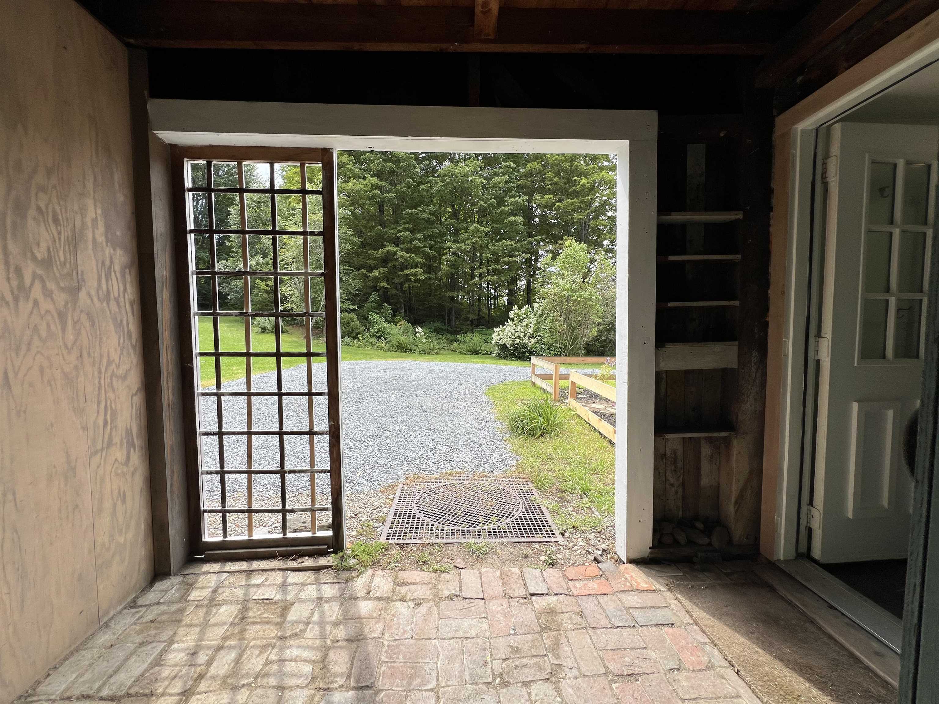 10 Pleasant Street Property Photo 26