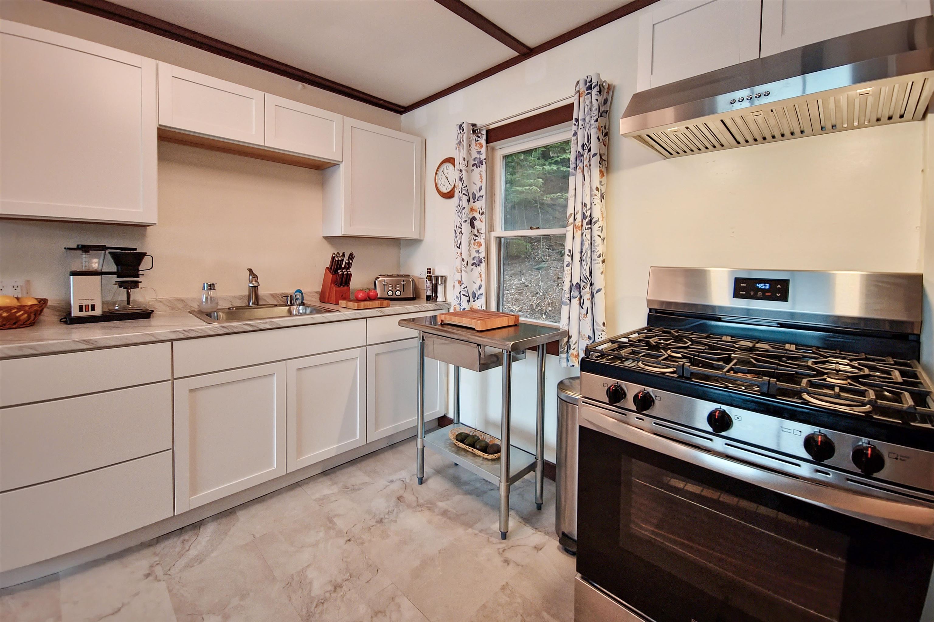 35 North Shore Road Property Photo 14