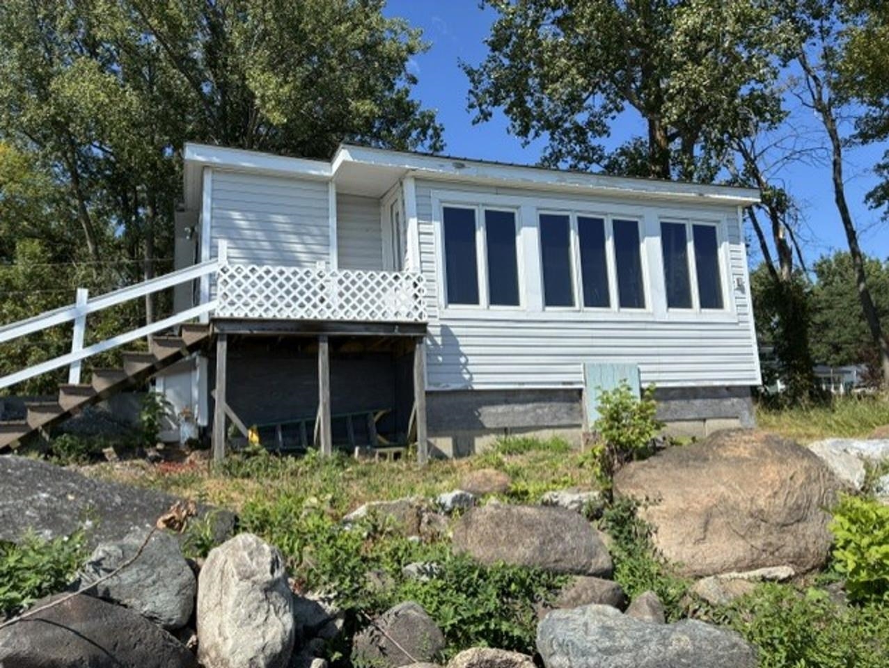 1187 Hathaway Point Road Property Photo 3