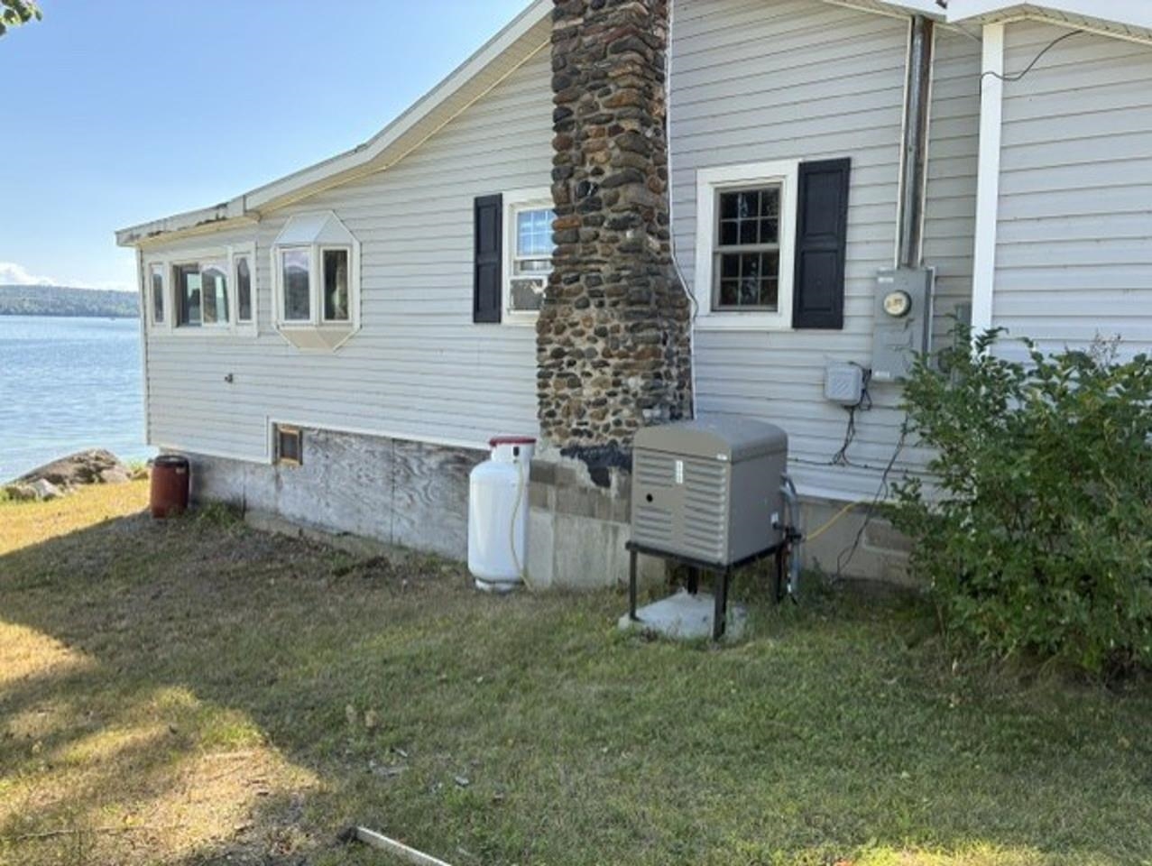 1187 Hathaway Point Road Property Photo 6
