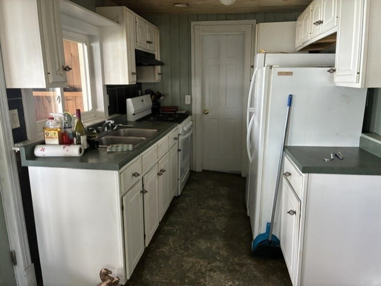 1187 Hathaway Point Road Property Photo 11