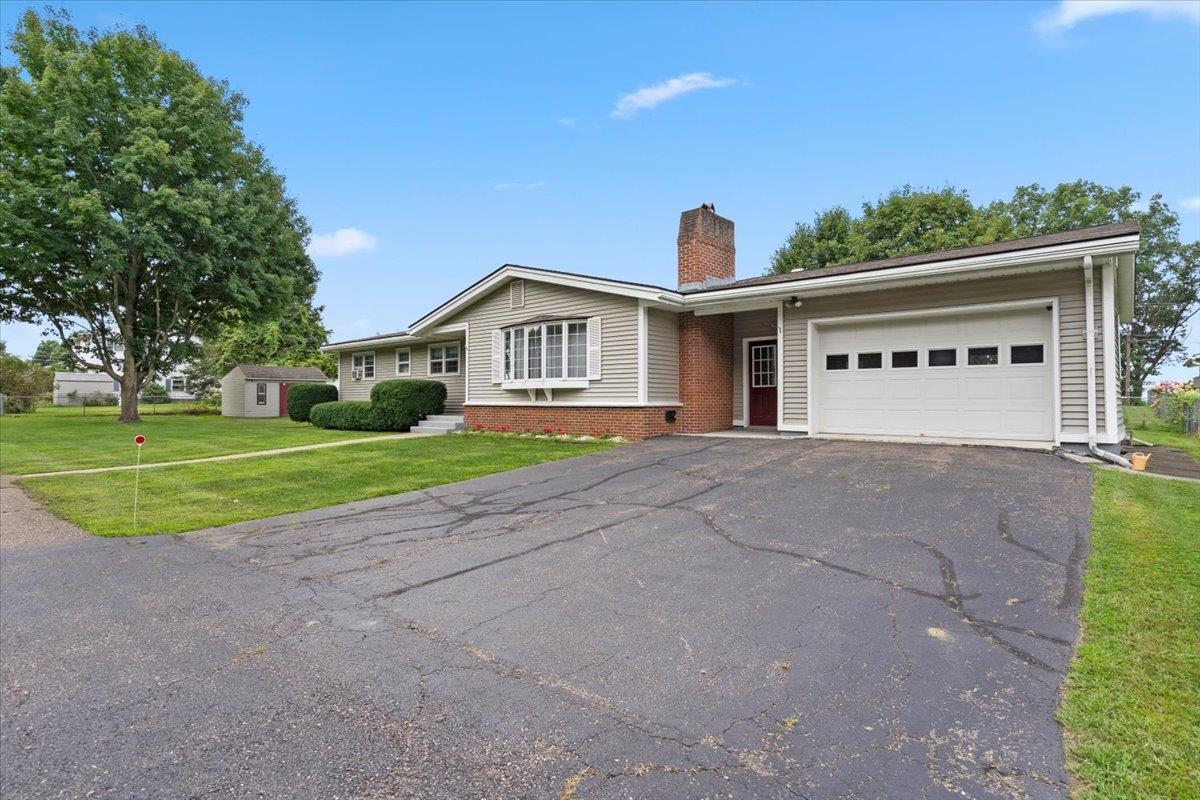 76 Audet Street Property Photo 2