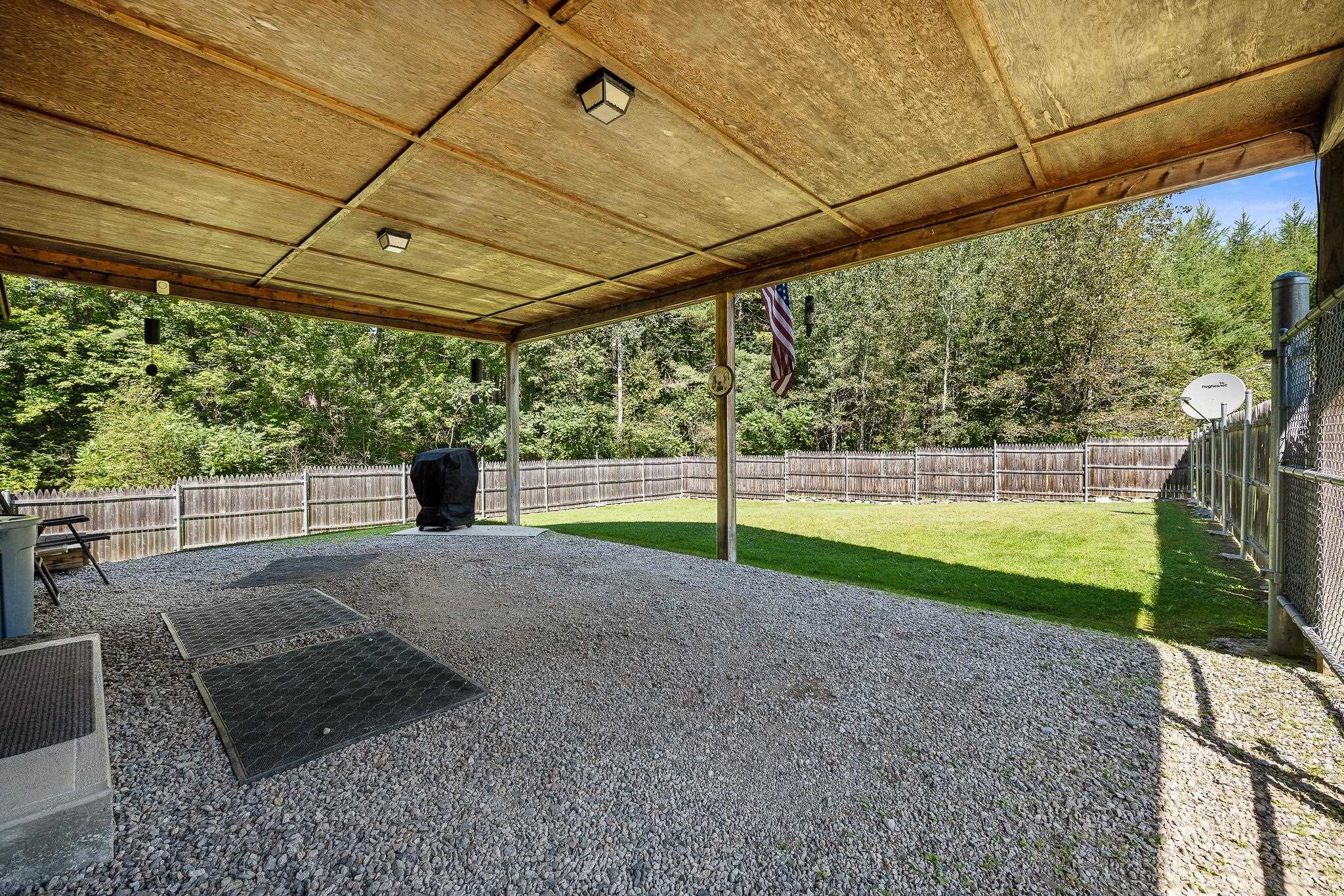 162 South Lunenburg Road Property Photo 10