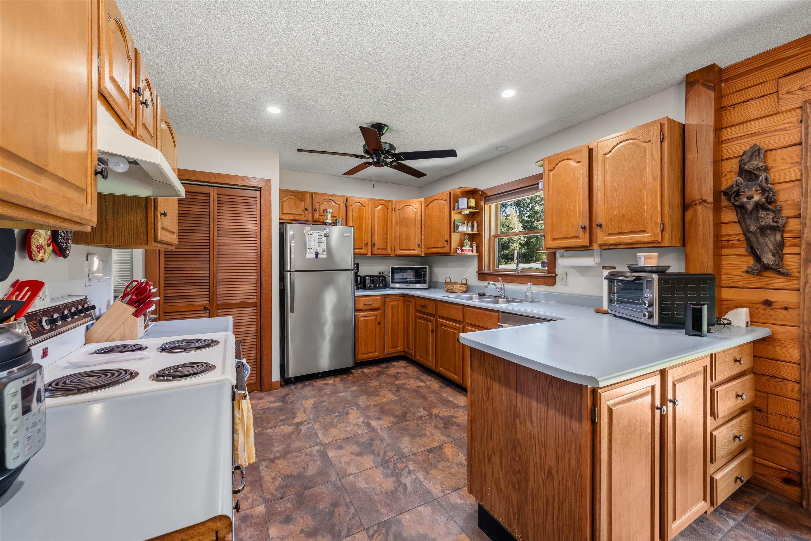 162 South Lunenburg Road Property Photo 19