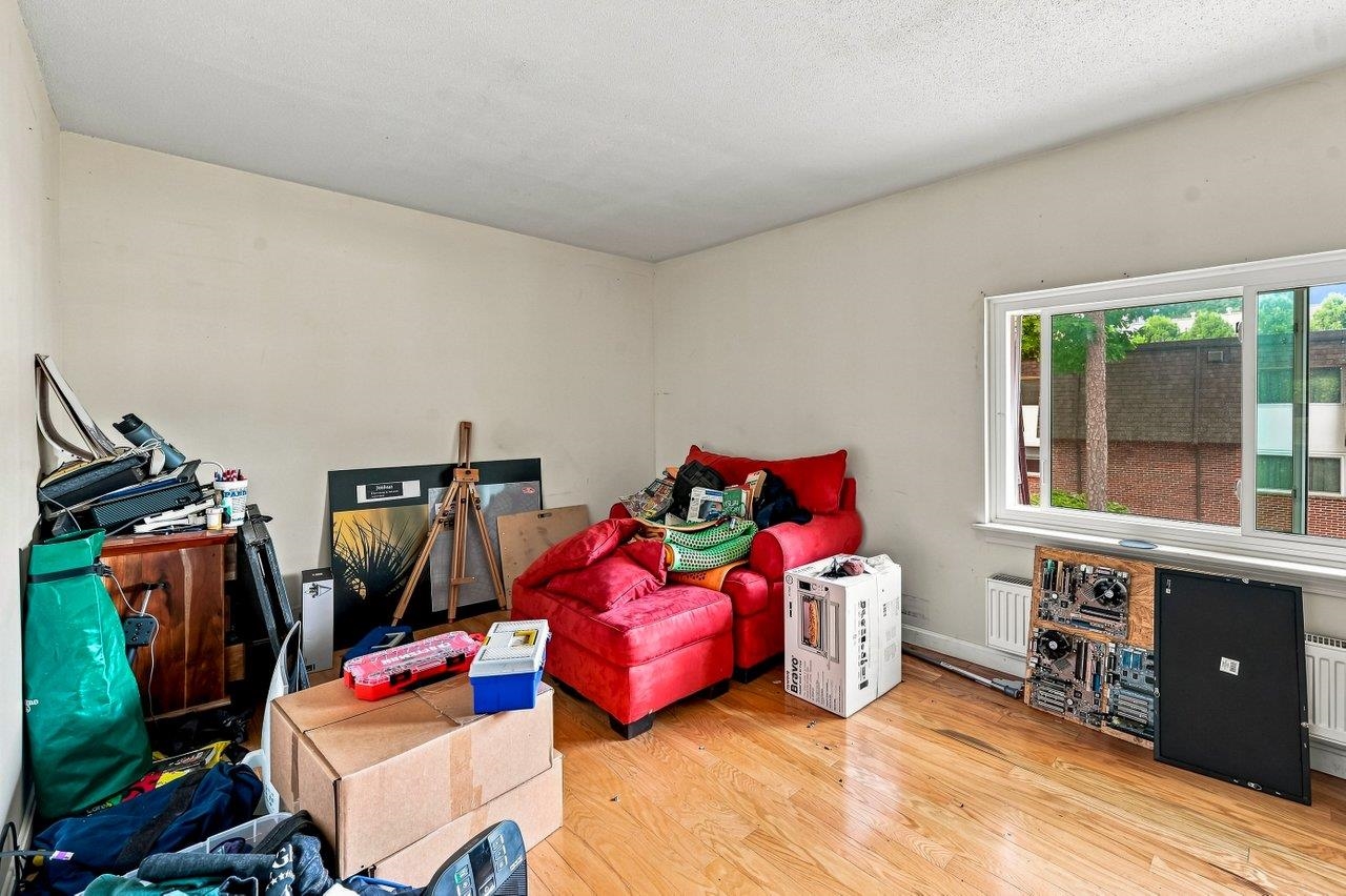 777 Middle Road Property Photo 10