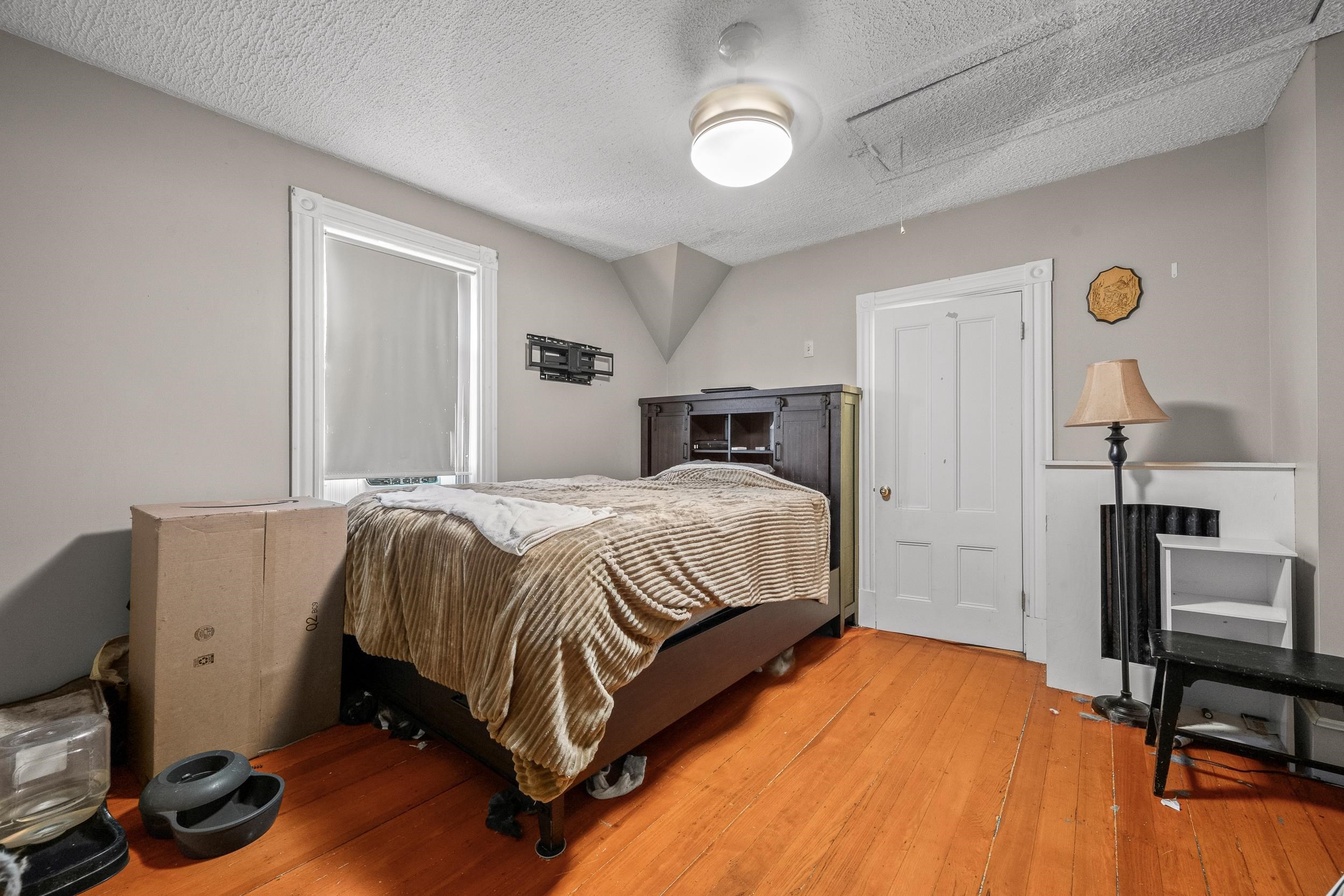 181 Willard Street Property Photo 14