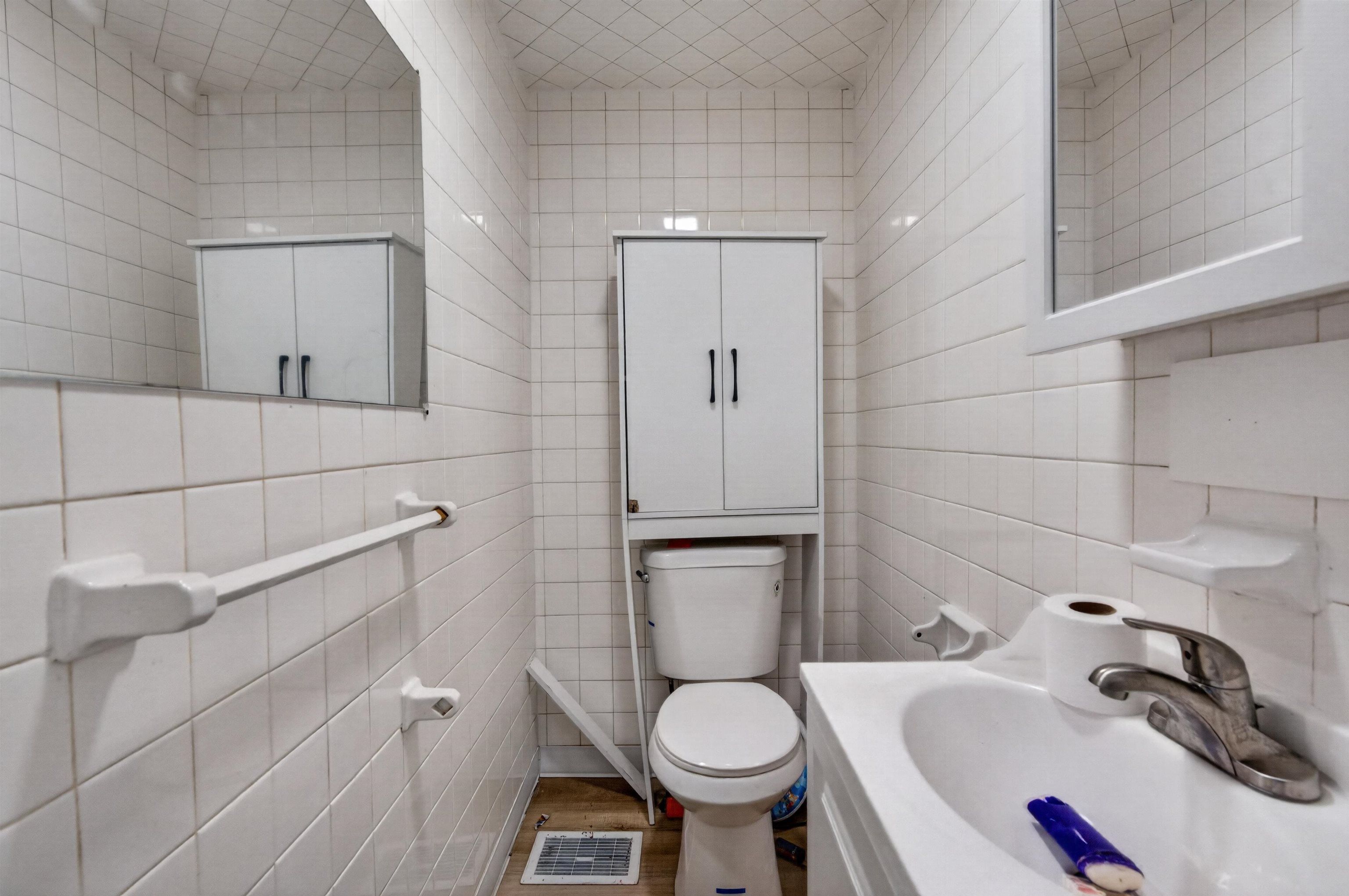 475 Wilson Street Property Photo 45
