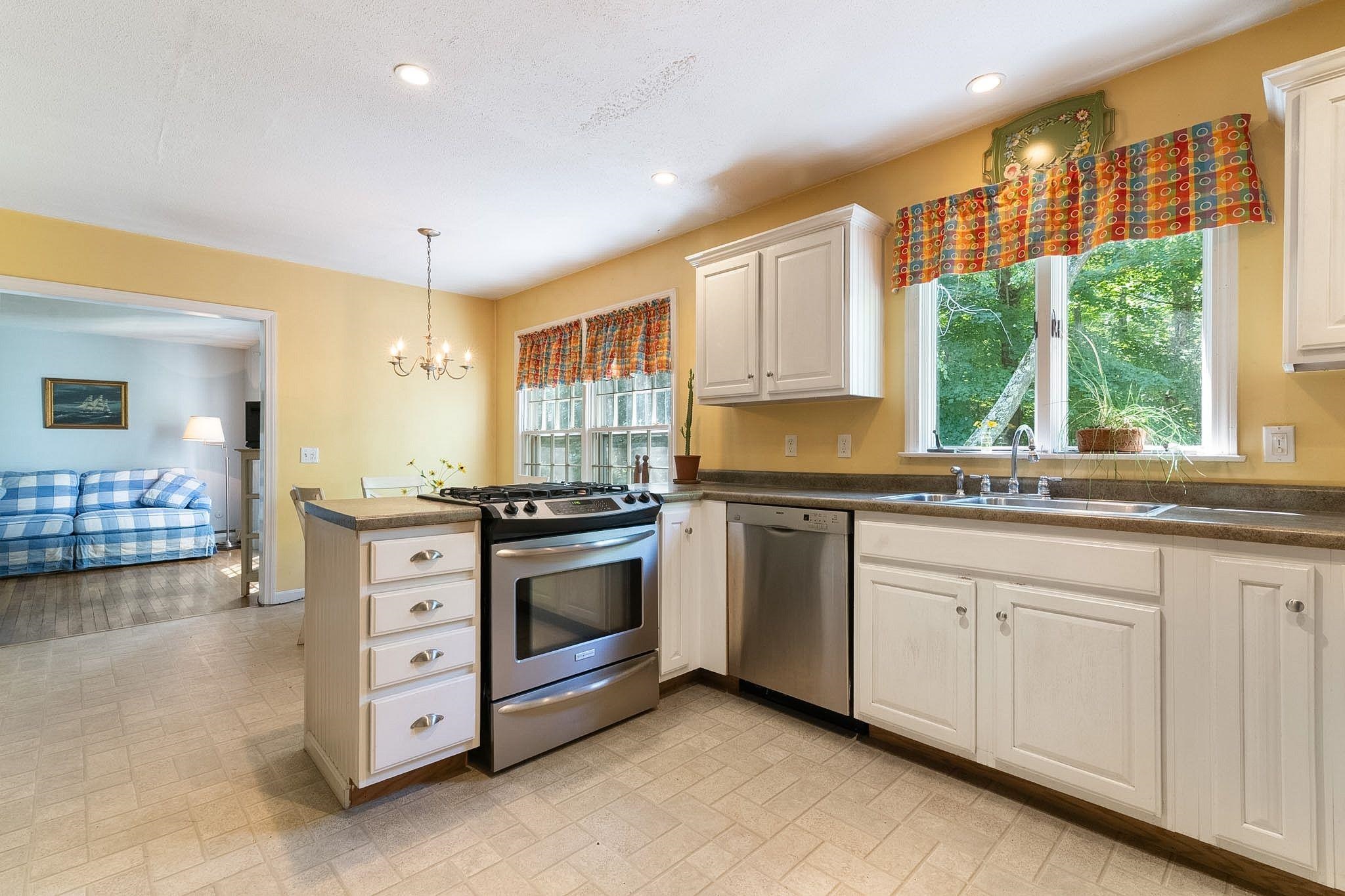 354 Orchard Street Property Photo 4