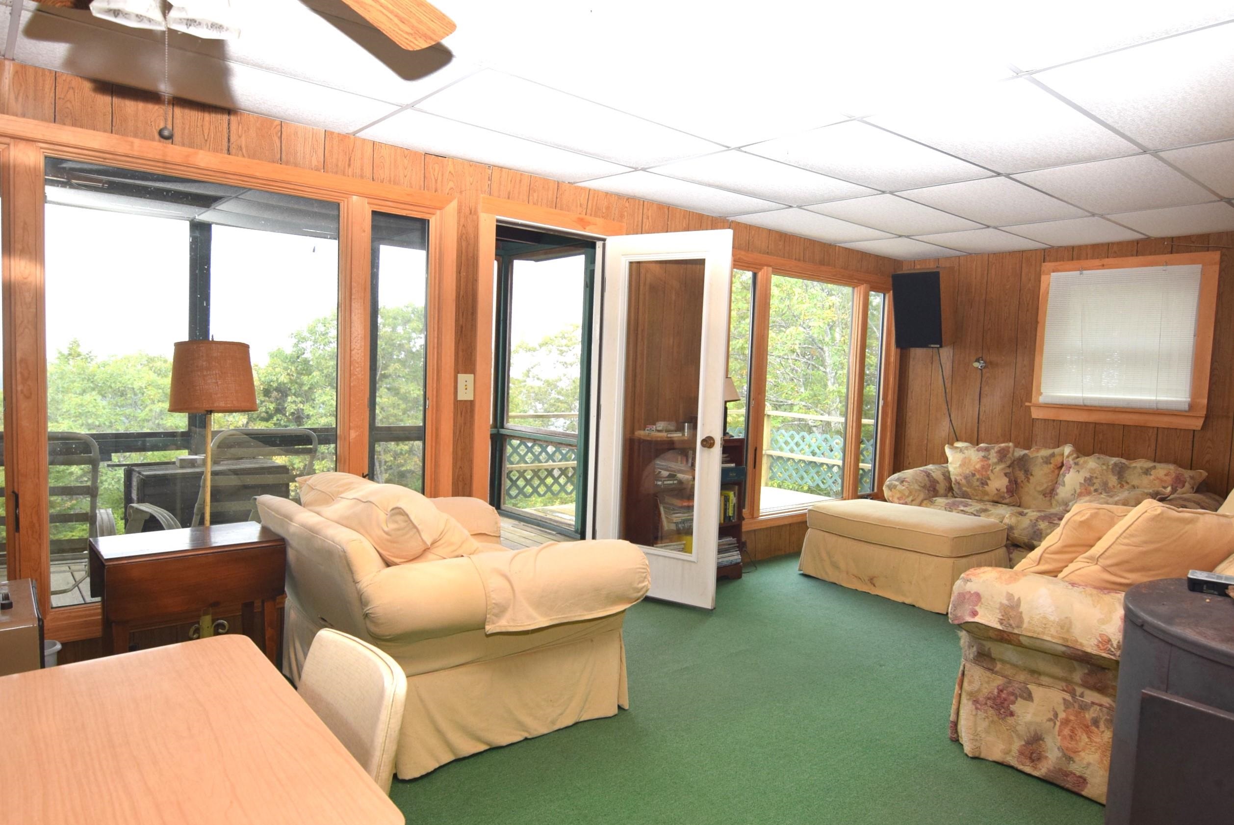 133 Earls Lane Property Photo 11