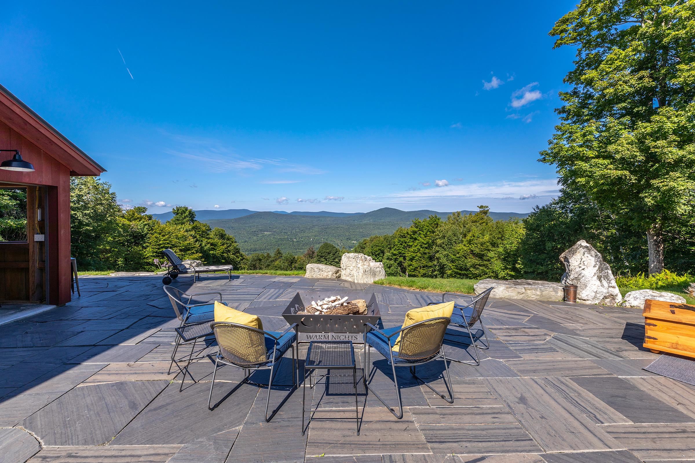 979 Andover Ridge Road Property Photo 41