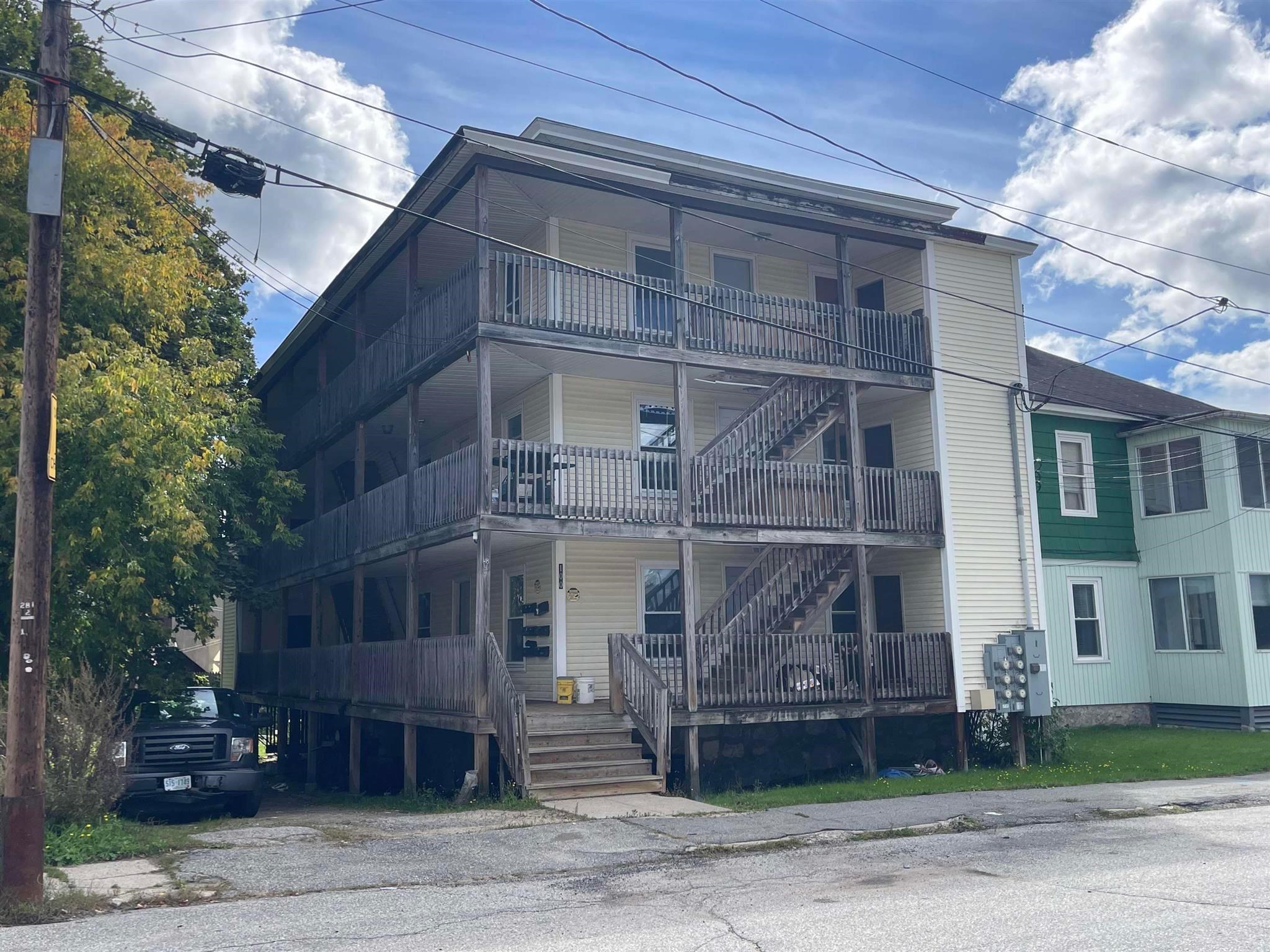 100 Pine Street Property Photo 1