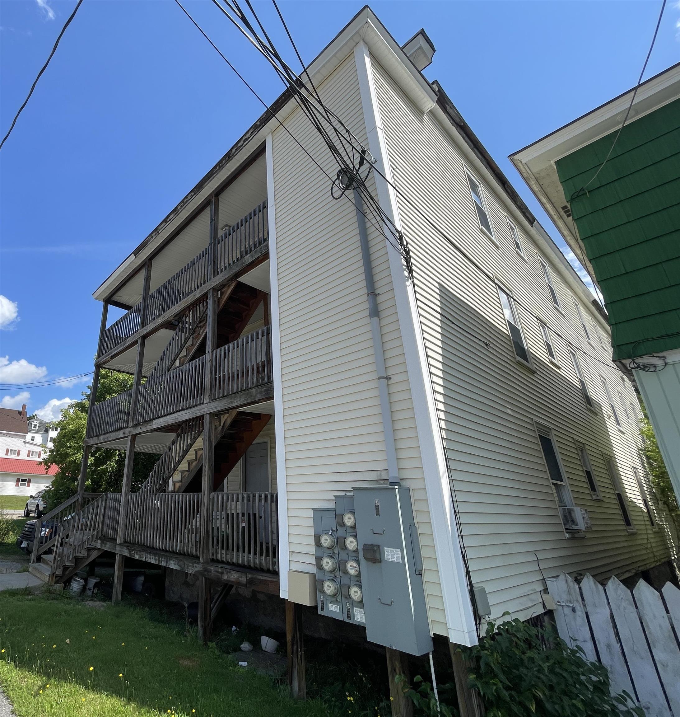 100 Pine Street Property Photo 2