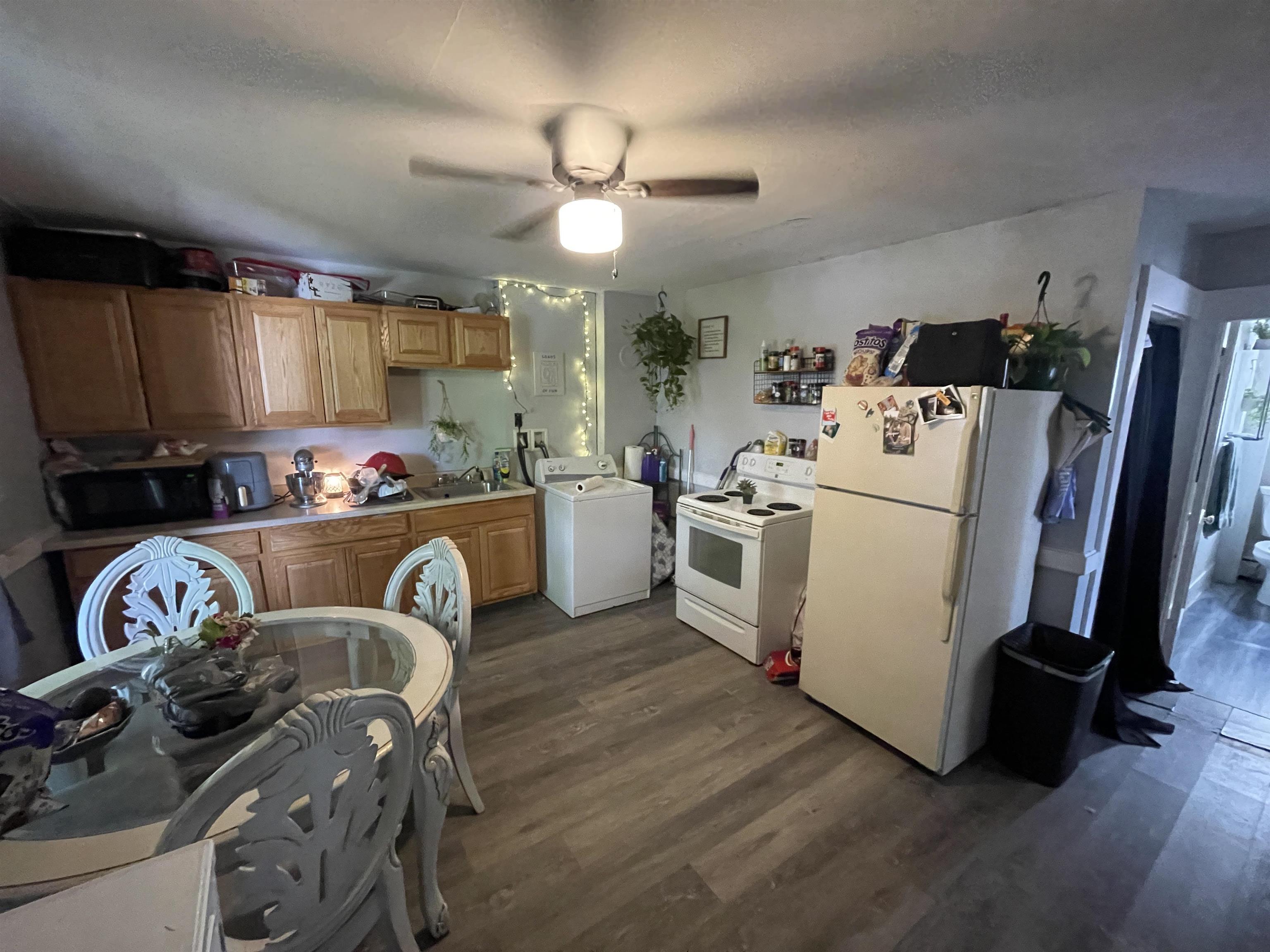 100 Pine Street Property Photo 5