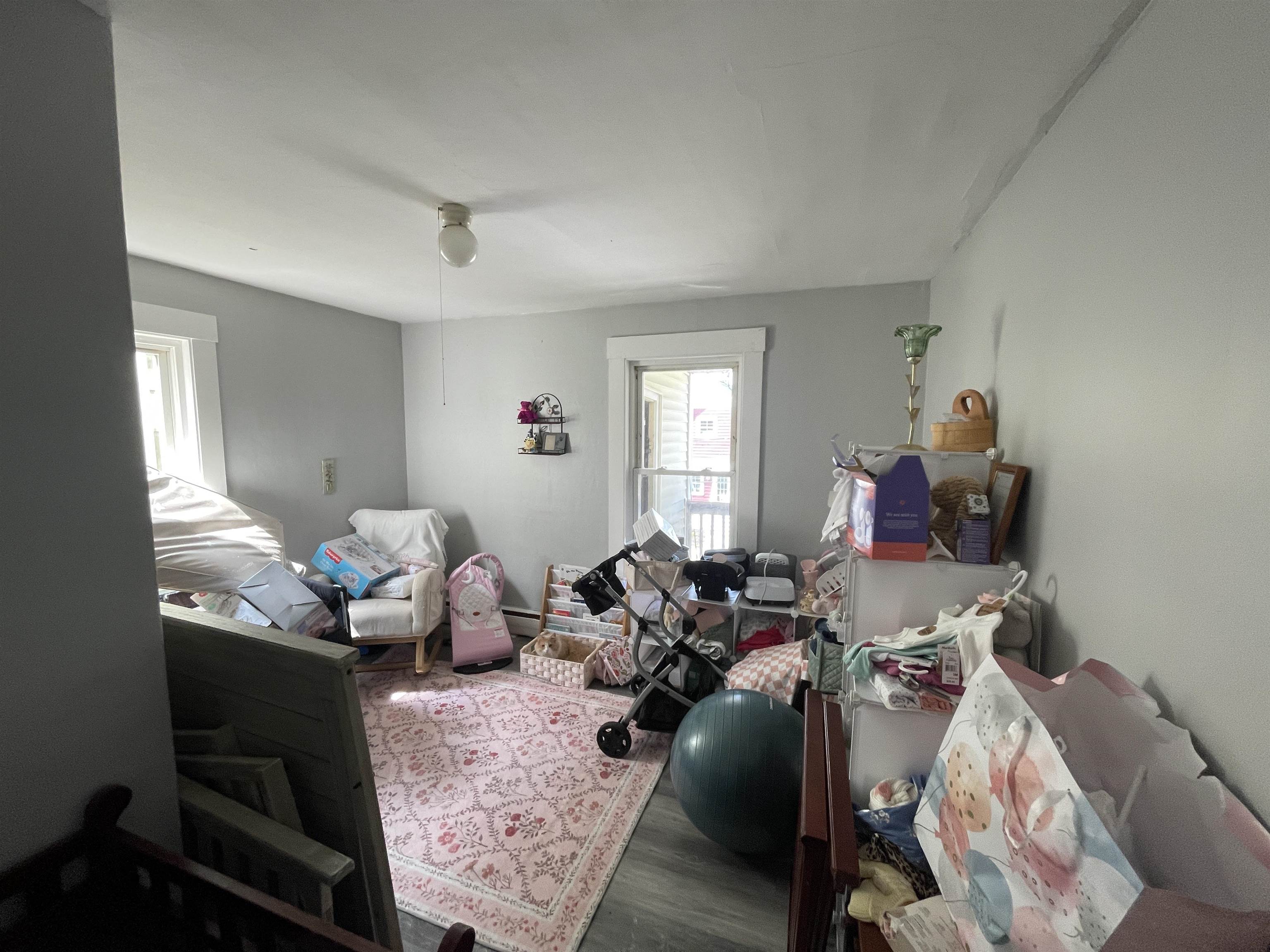 100 Pine Street Property Photo 7