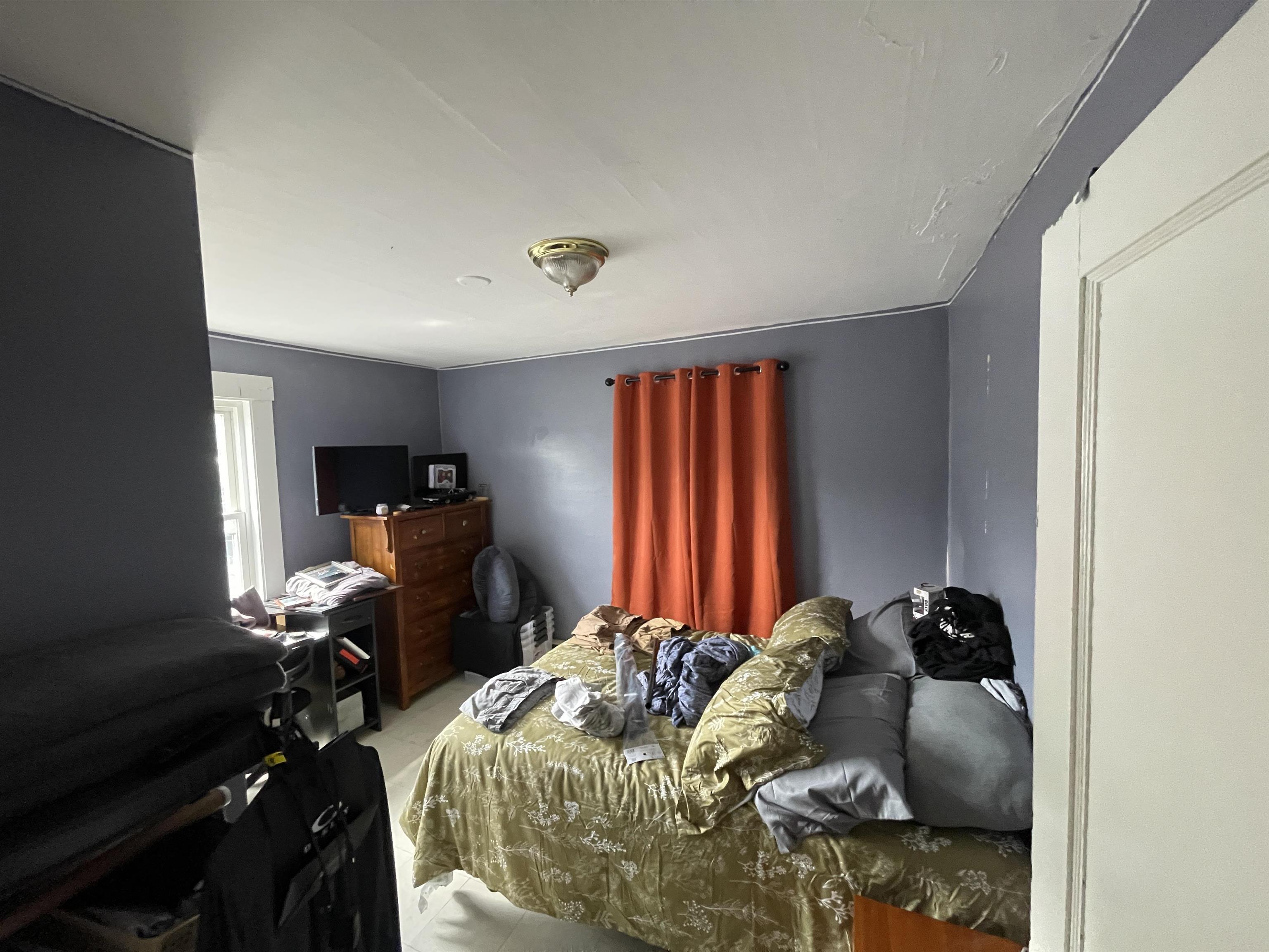 100 Pine Street Property Photo 12