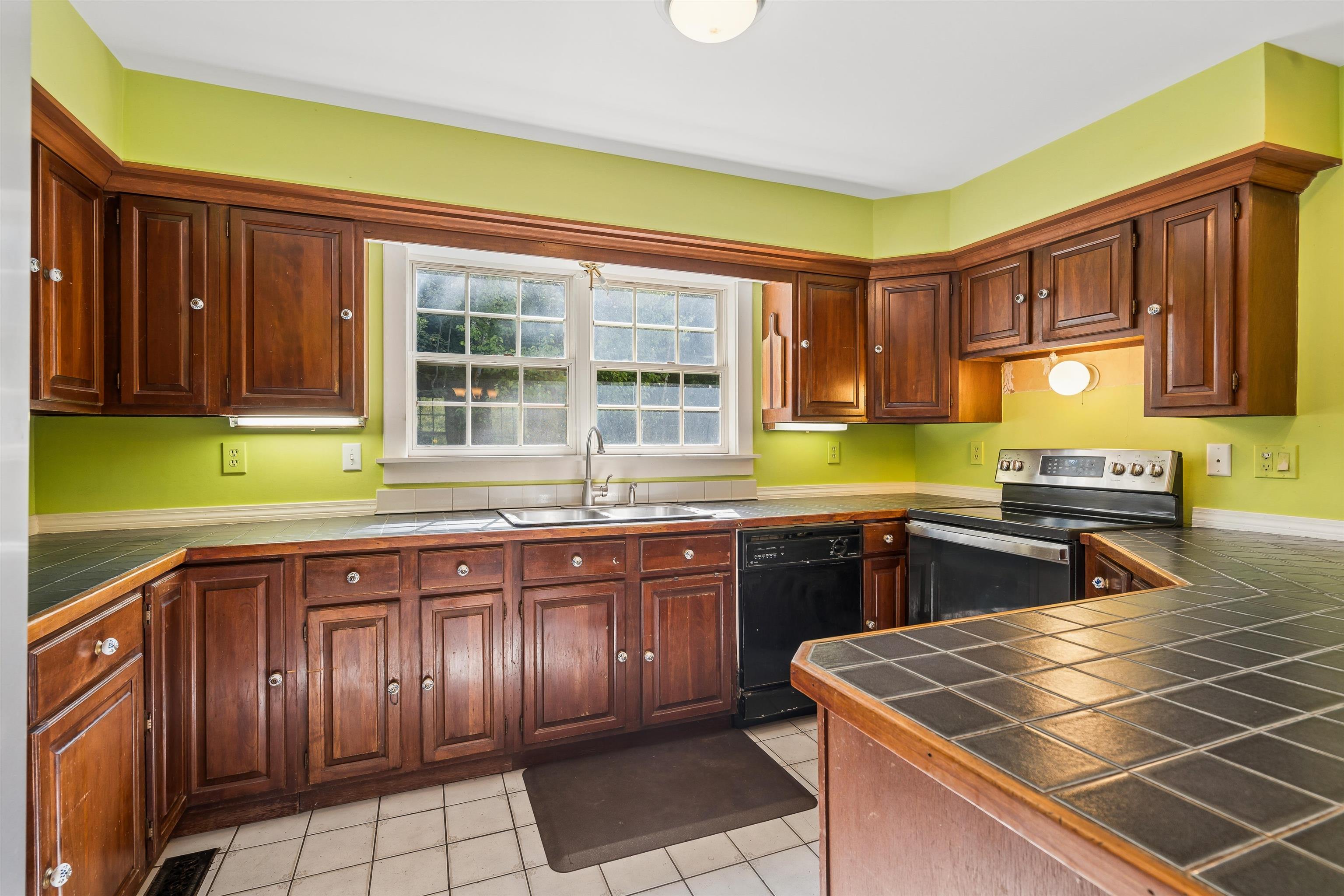 37 Potash Hill Road Property Photo 4