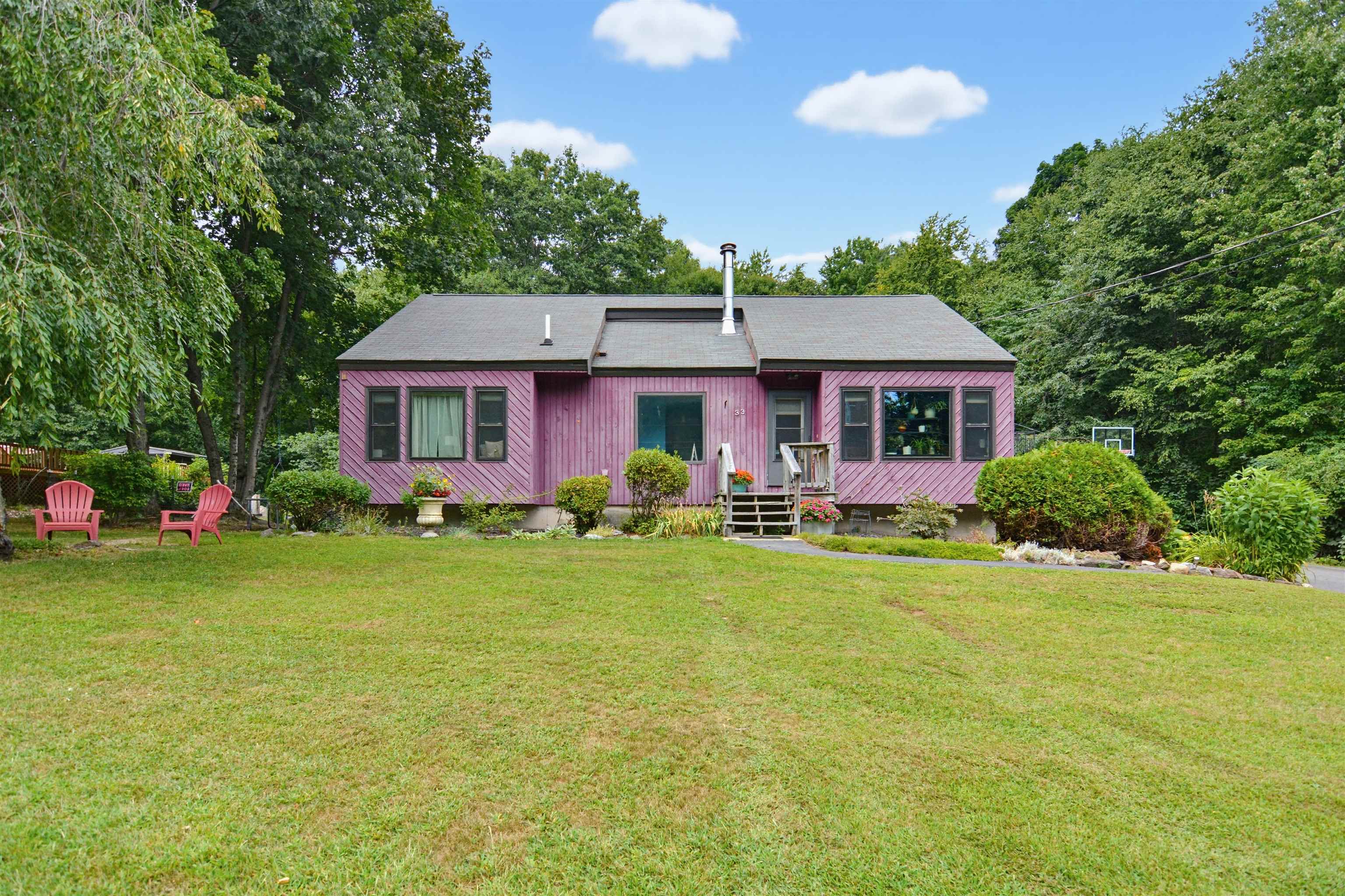 33 Redfield Circle Property Photo 2